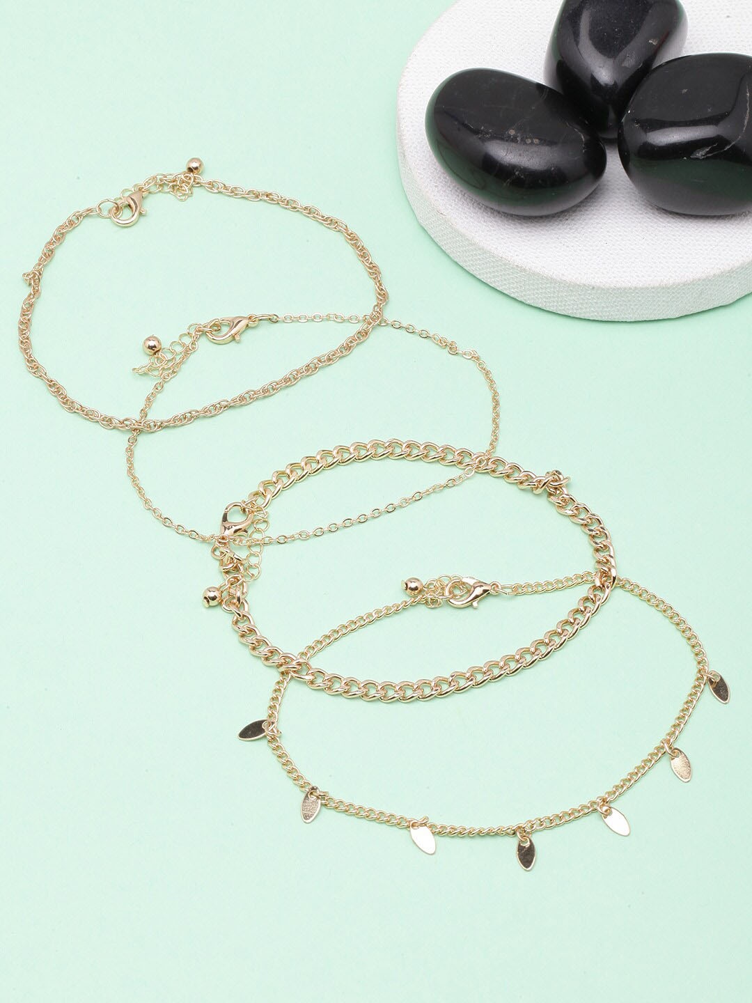 

DressBerry Set Of 4 Gold-Plated Anklets