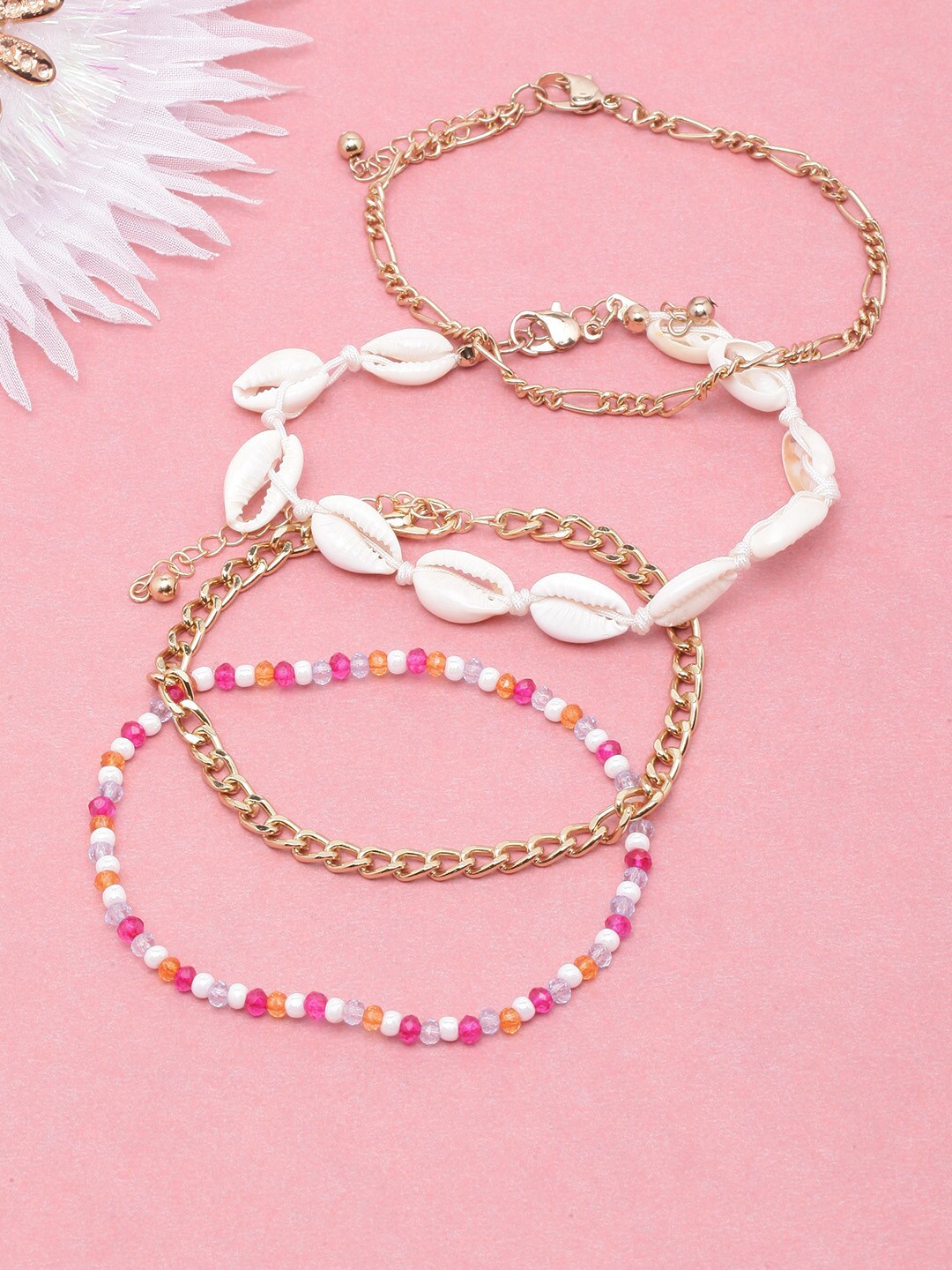 

DressBerry Set Of 4 Gold-Plated Link Bracelets