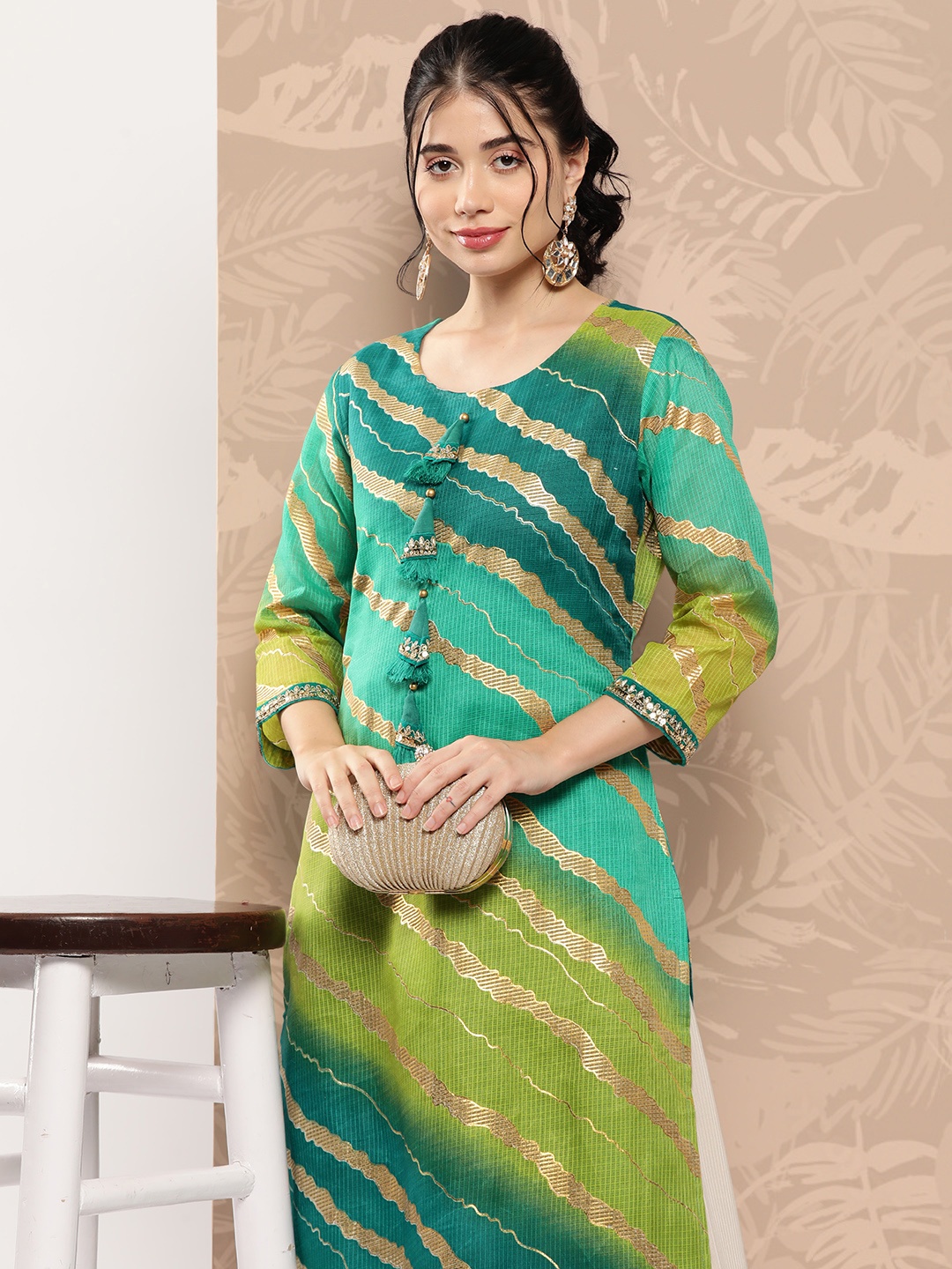 

Yufta Women Leheriya Striped Kurta, Green