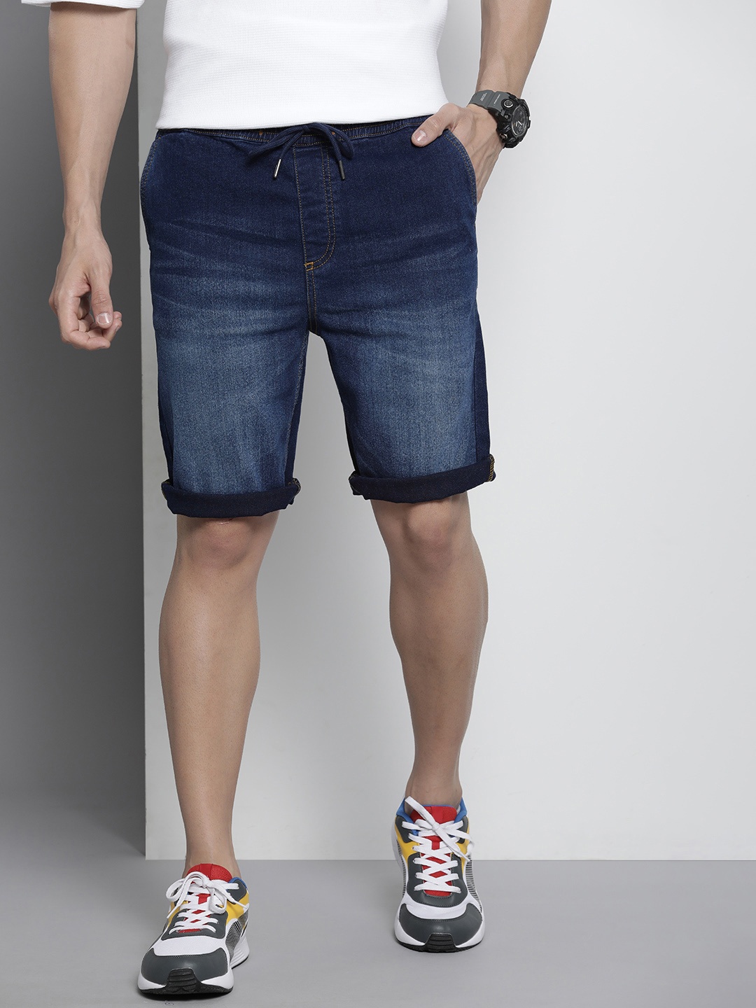 

The Indian Garage Co Men Solid Denim Shorts, Blue