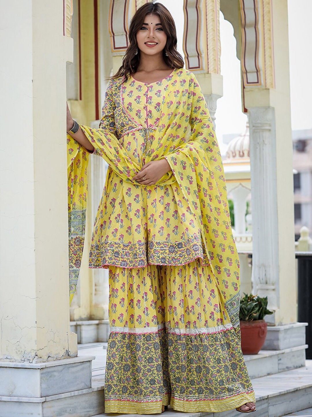 

KAAJH Floral Printed Gotta Patti Pure Cotton Kurta with Sharara & Dupatta, Yellow