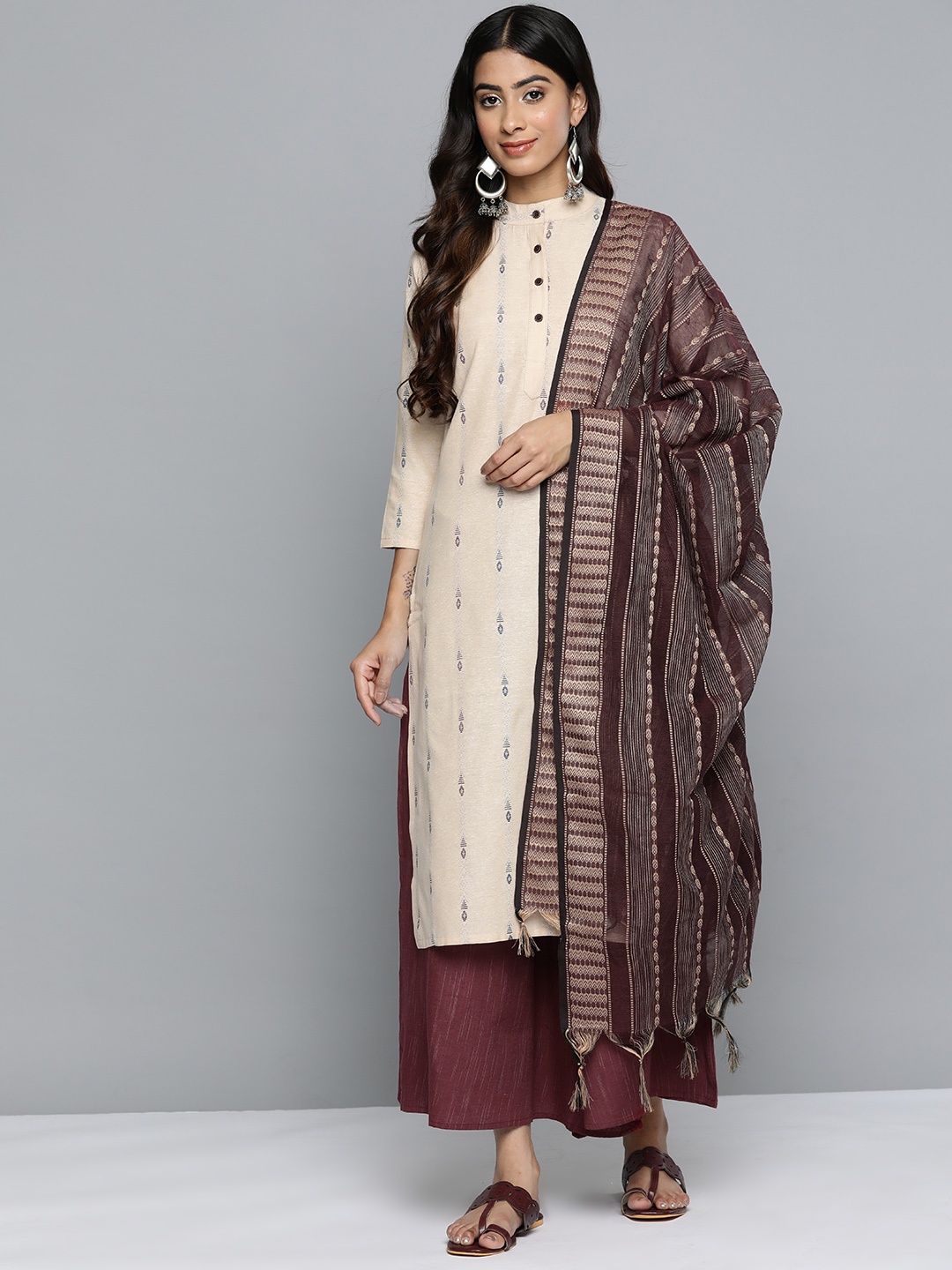 

Jompers Woven Design Kurta With Palazzos & Dupatta, Cream