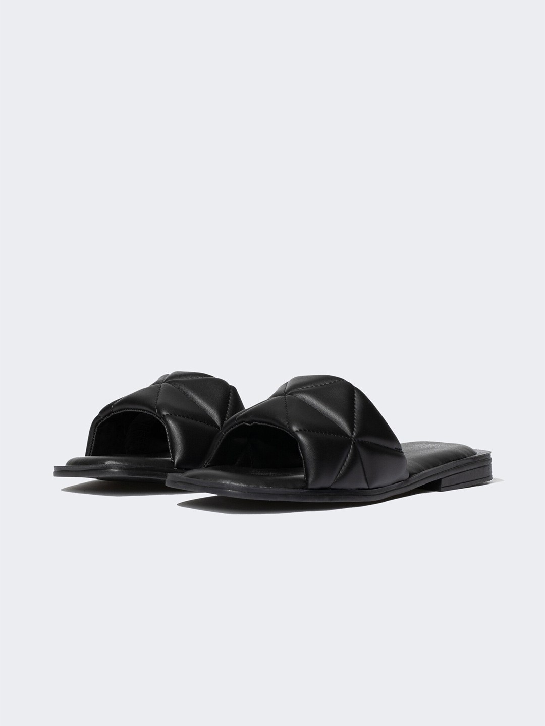 

DeFacto Women No Back Strap Open Toe Flats, Black