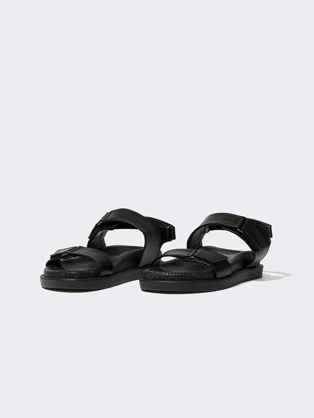 

DeFacto Women Velcro Closure Open Toe Flats, Black
