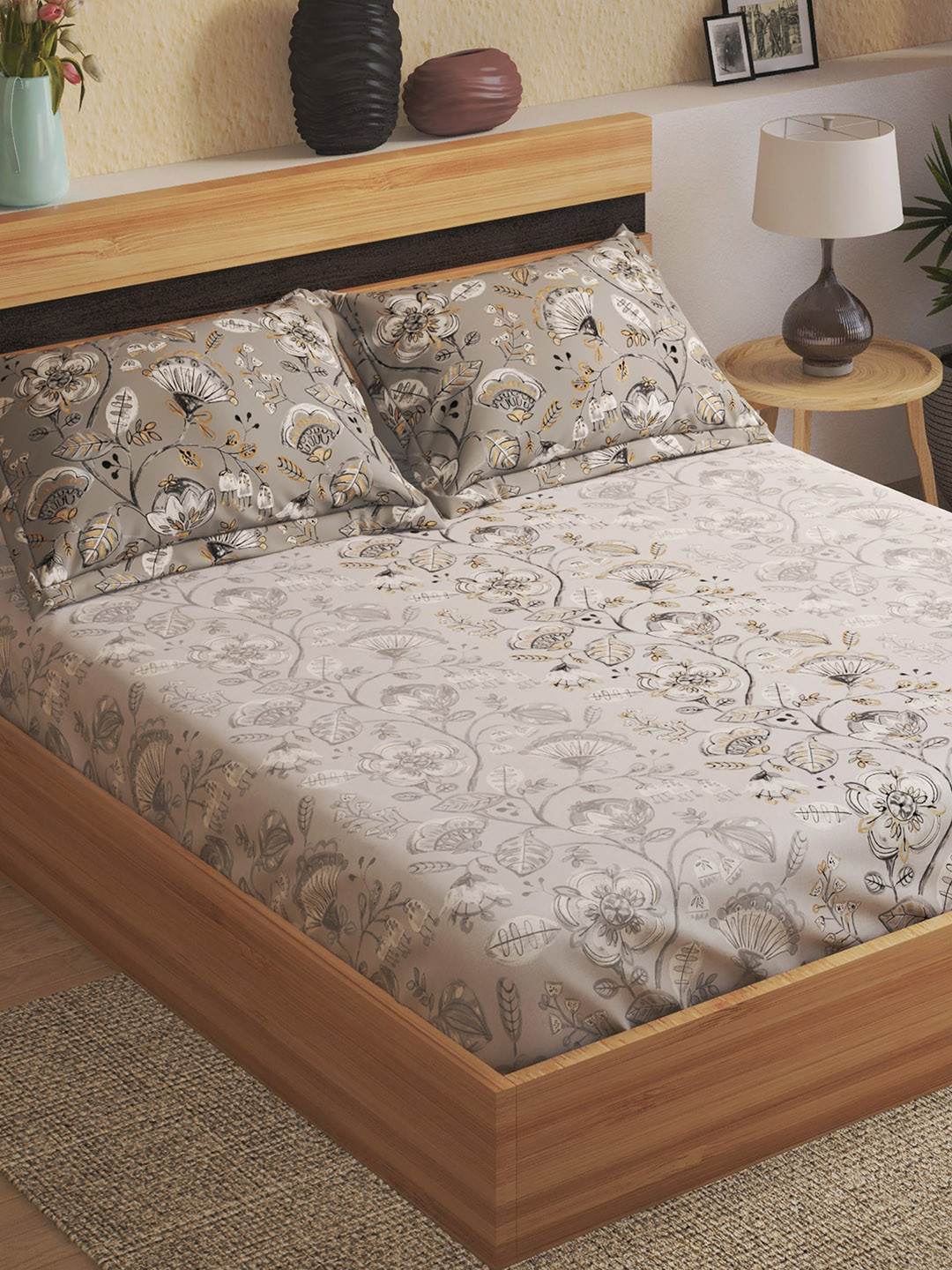 

Home Centre Grey Floral 144 TC Cotton Fitted King Bedsheet with 2 Pillow Covers