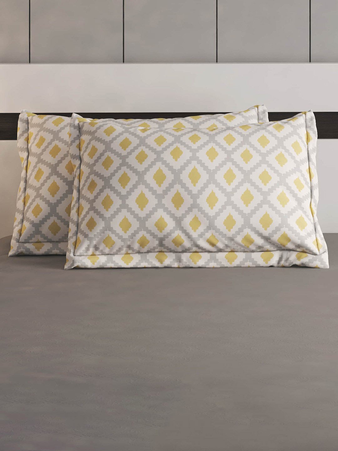 

Home Centre Colour Refresh White & Grey 2-Pieces Printed Cotton Pillow Covers