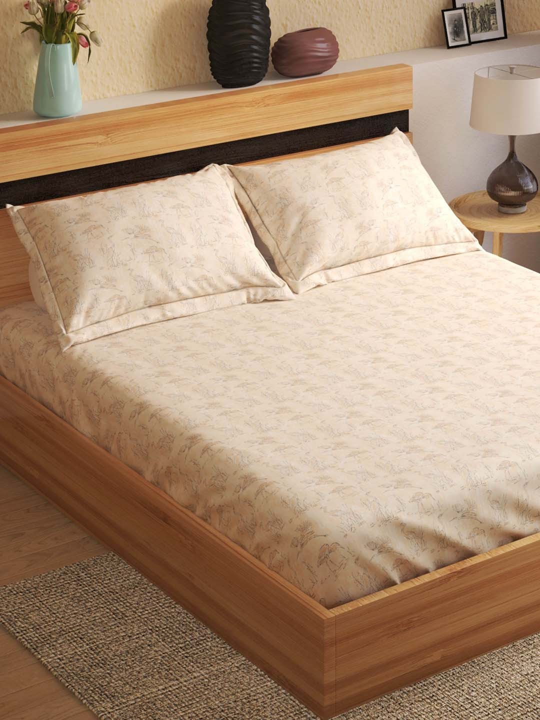 

Home Centre Peach Graphic 144 TC Fitted Cotton King Bedsheet with 2 Pillow Covers
