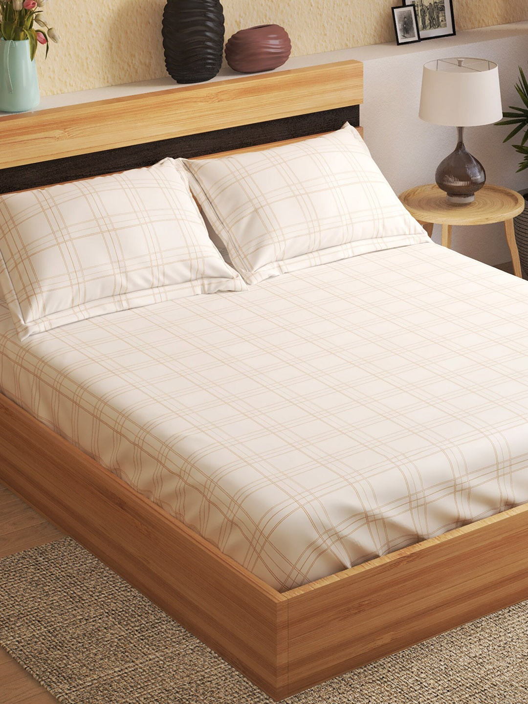 

Home Centre Beige Geometric 144 TC Fitted Cotton Queen Bedsheet with 2 Pillow Covers