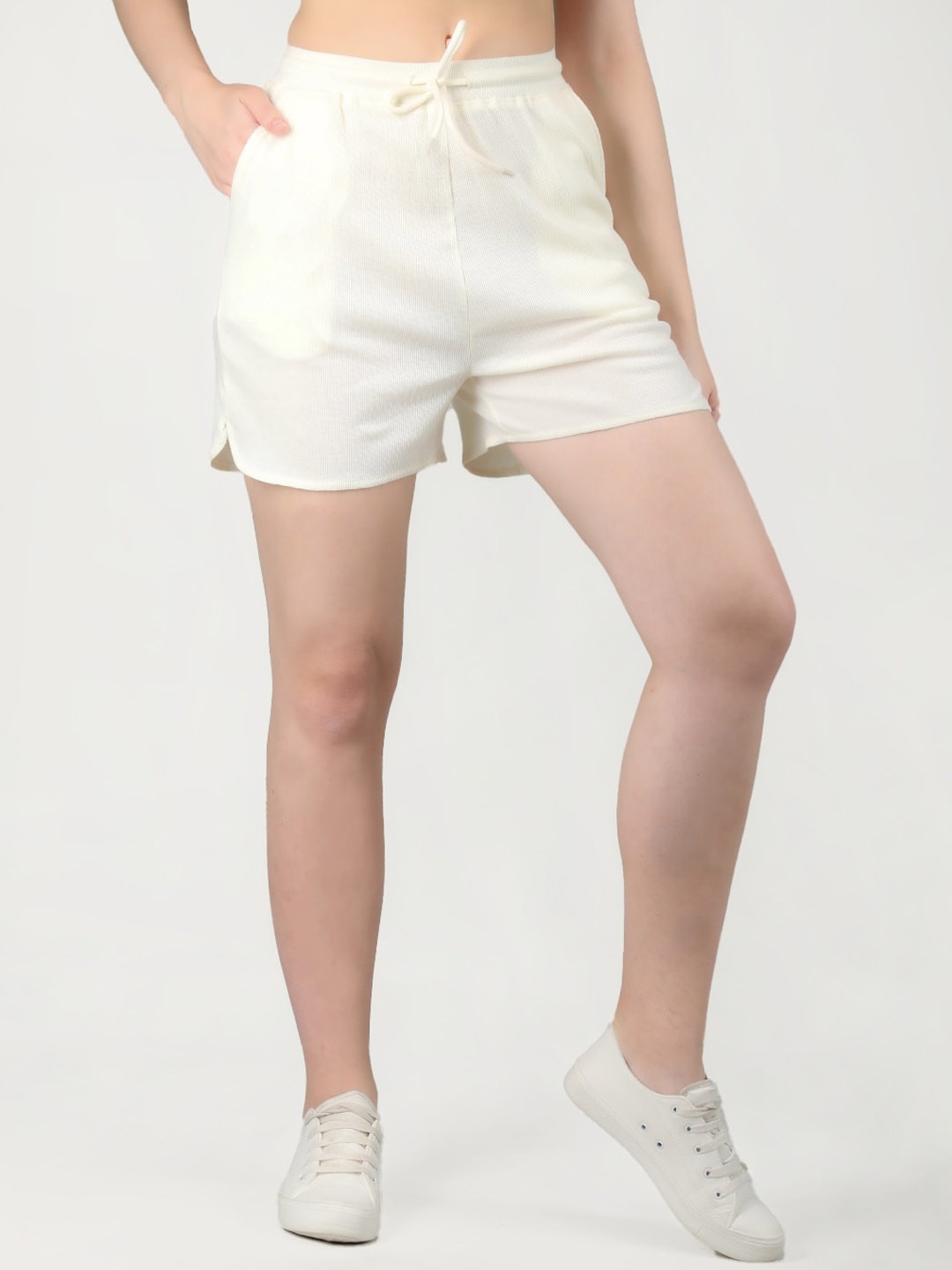 

CHKOKKO Women Mid Rise Knitted Shorts, Cream