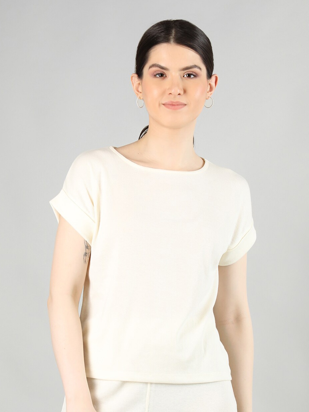 

CHKOKKO Round Neck Extended Sleeves Cotton T-shirt, Cream