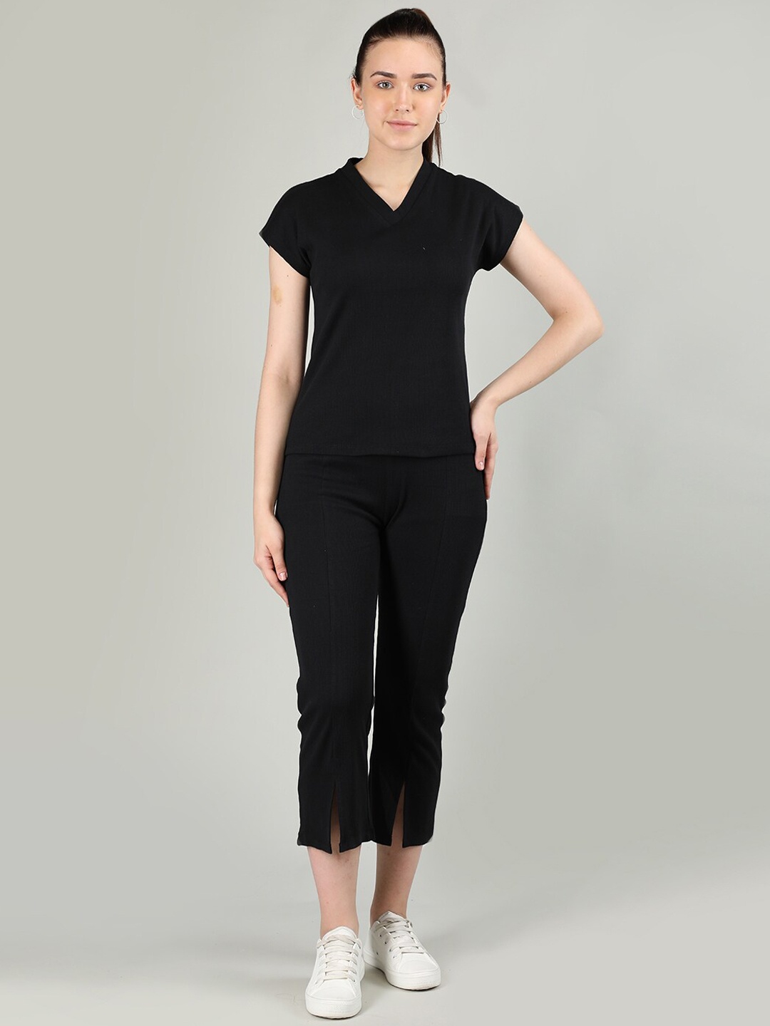 

CHKOKKO V-Neck Short Sleeves Track Suit, Black