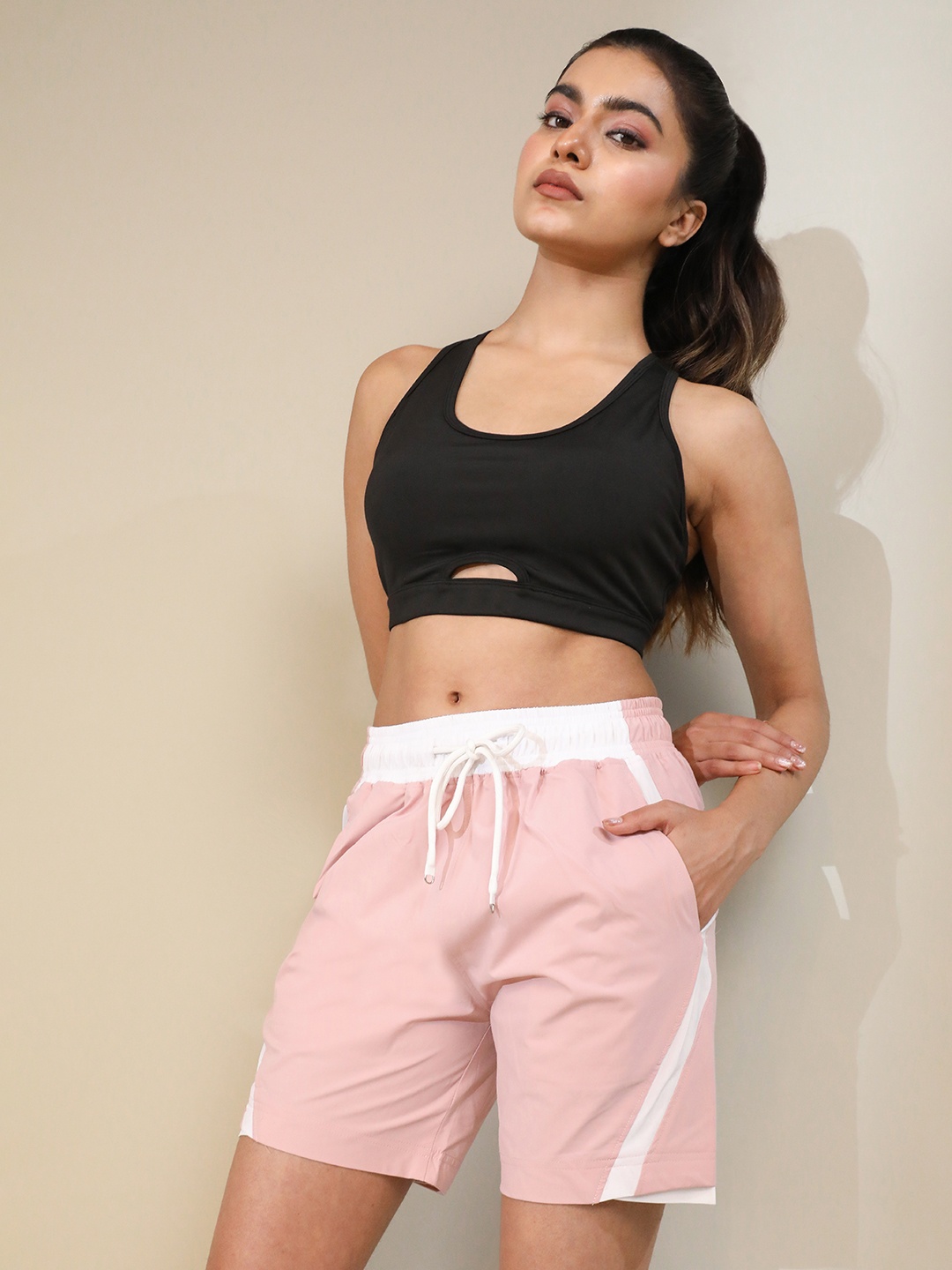 

CHKOKKO Women Mid Rise Knitted Training & Gym Sports Shorts, Pink