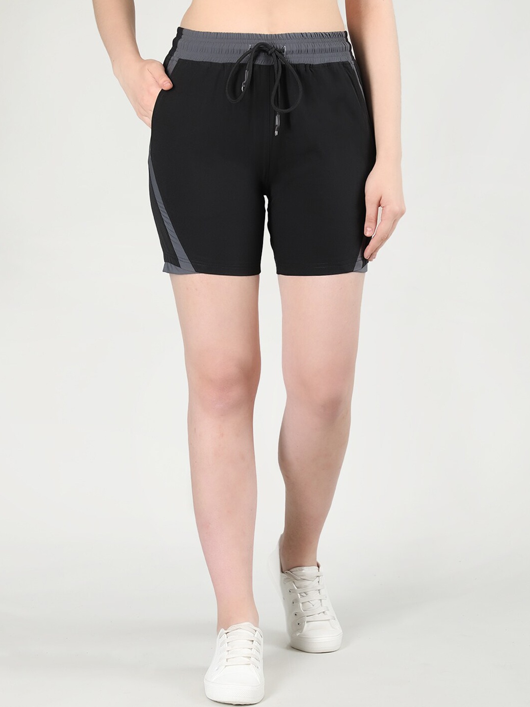 

CHKOKKO Women Mid Rise Knitted Training & Gym Sports Shorts, Black