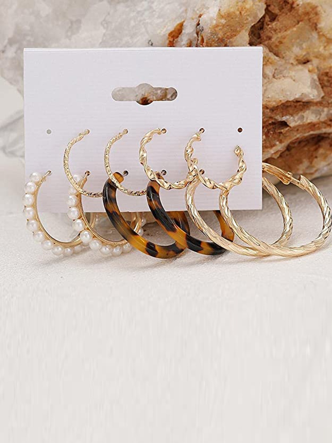 

VIEN Set Of 5 Gold-Plated Contemporary Hoop Earrings