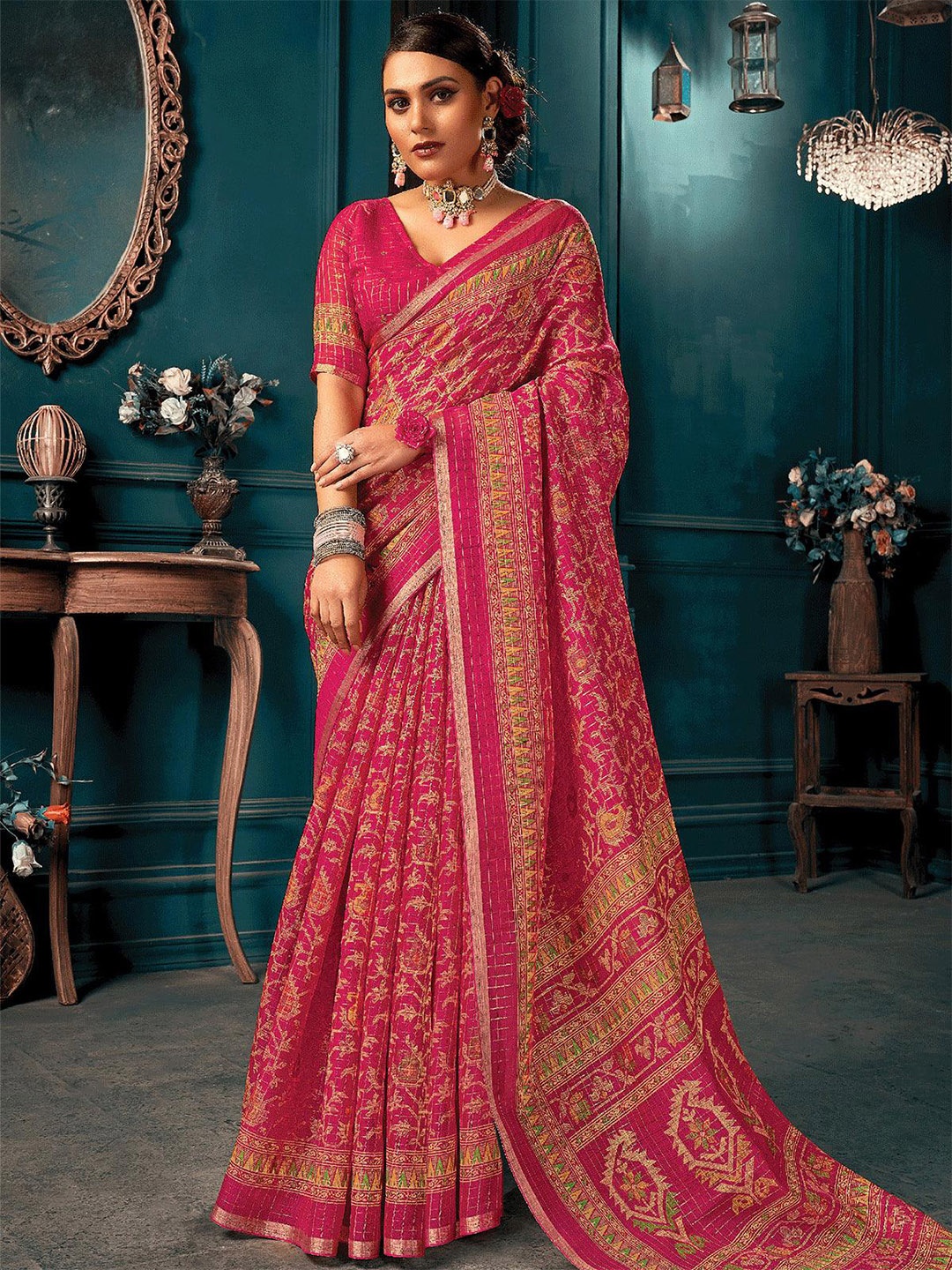 

ODETTE Ethnic Motifs Printed Zari Saree, Pink