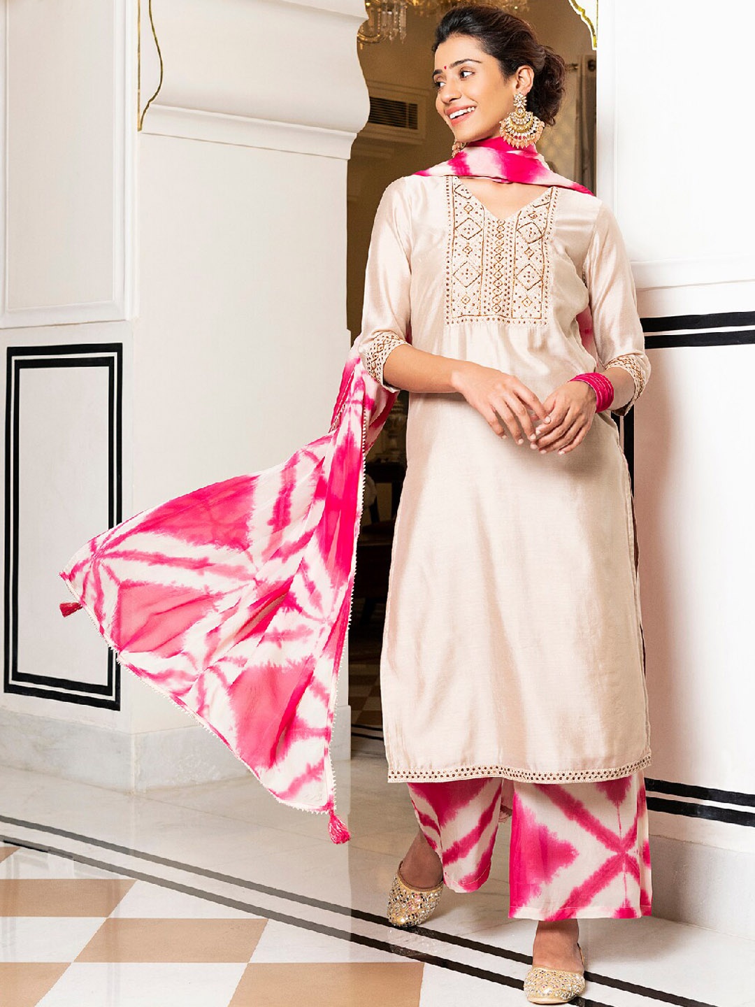 

EverBloom Geometric Embroidered Sequined Chanderi Silk Kurta with Palazzos & Dupatta, Gold