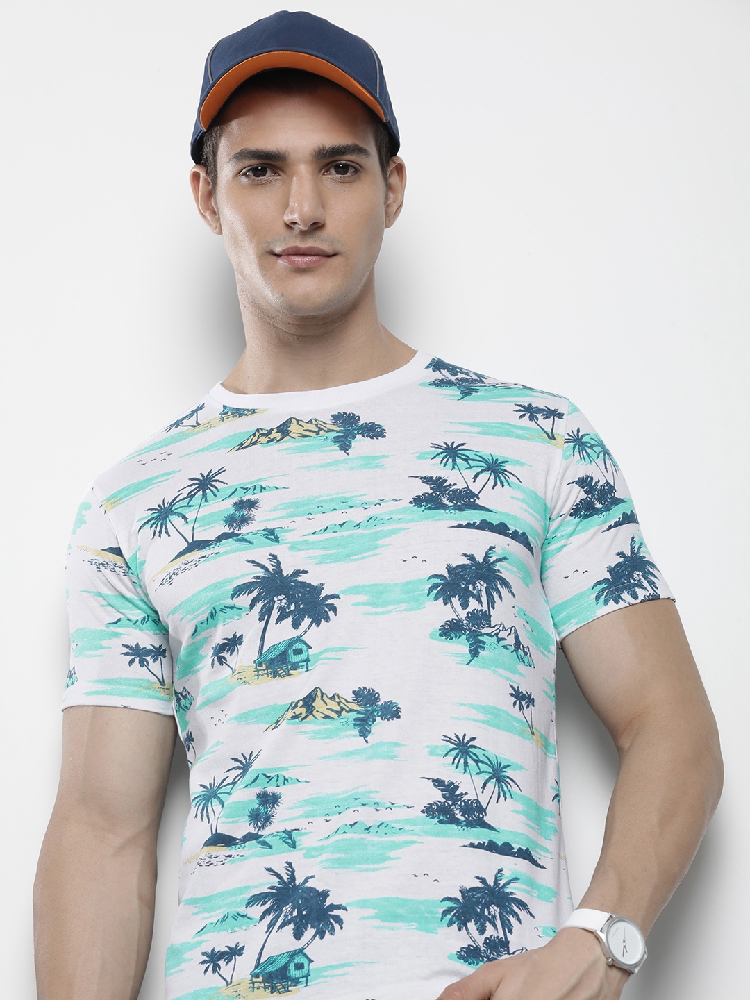 

The Indian Garage Co Men White & Blue Printed T-shirt