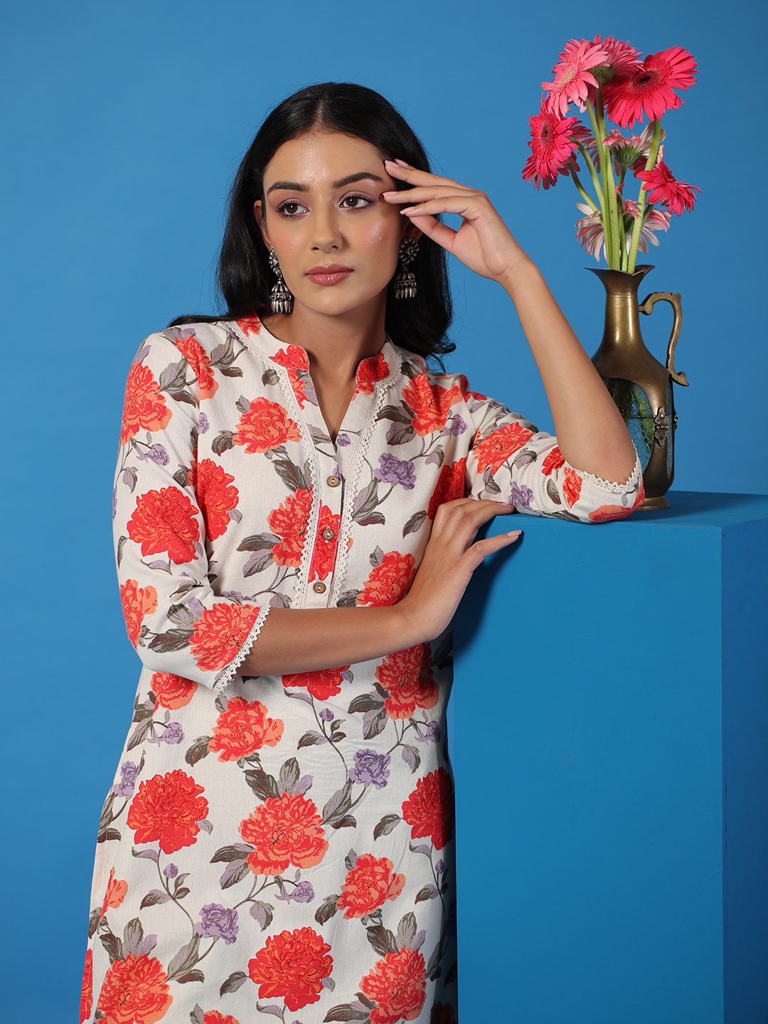 

anayna Women Floral Printed Cotton Kurta, Off white
