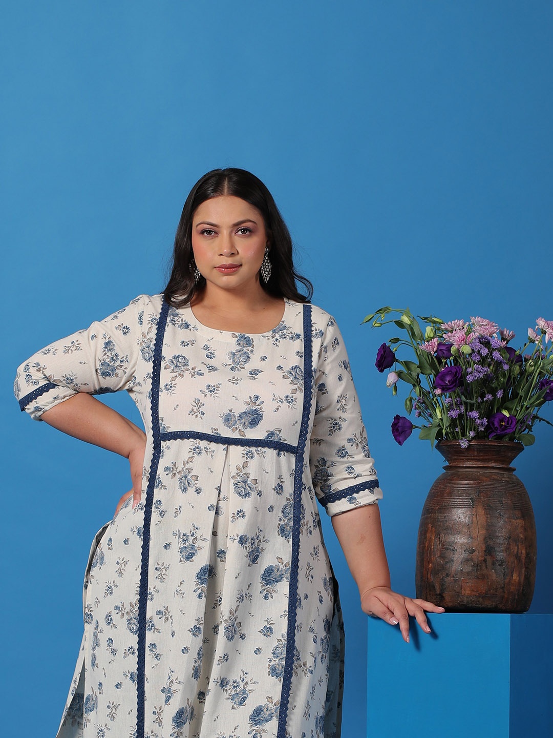 

anayna Women Floral Printed Cotton Kurta, Off white