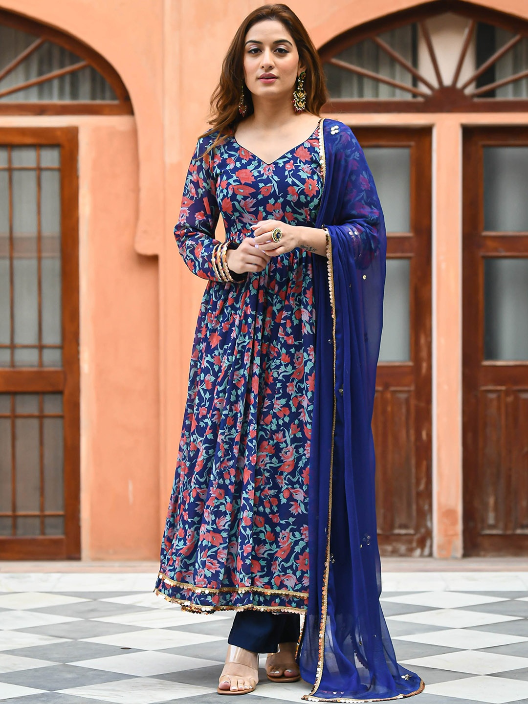 

Bunaai Floral Printed Pleated Kurta With Trousers & Dupatta, Blue