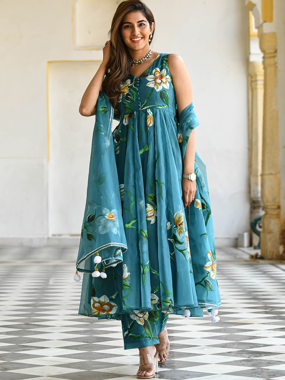 

Bunaai Floral Printed Sleeveless Empire Kurta With Trousers & With Dupatta, Teal