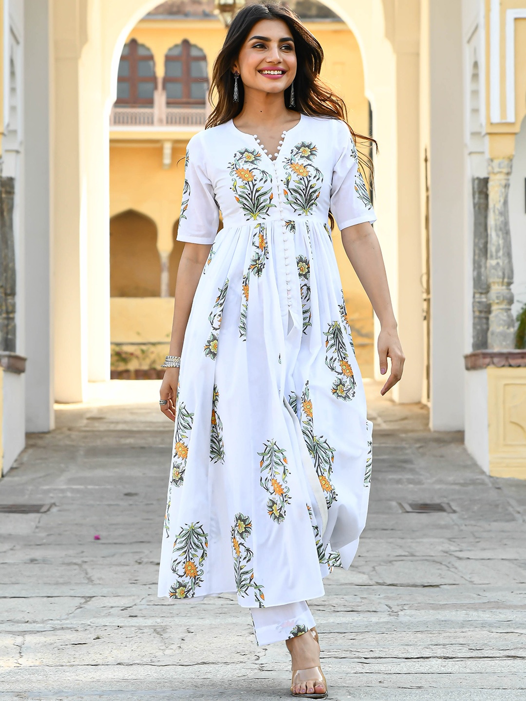 

Bunaai Floral Printed A-Line Pure Cotton Kurta with Trousers, White