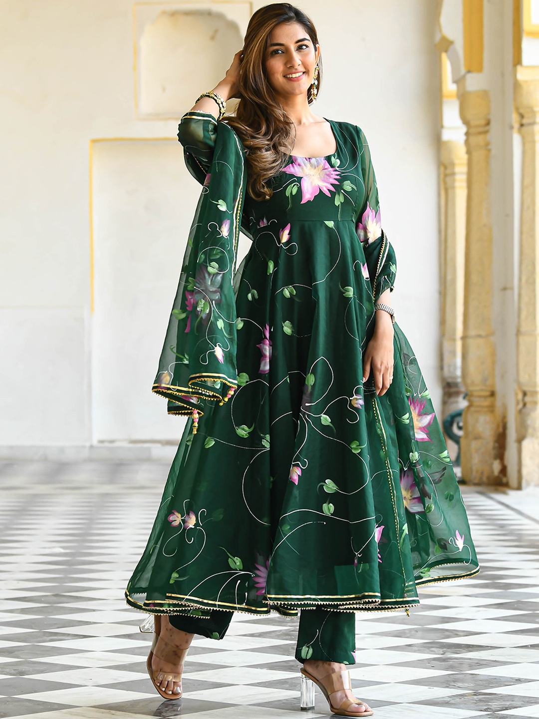 

Bunaai Floral Printed Gotta Patti Anarkali Organza Kurta with Trousers & Dupatta, Green