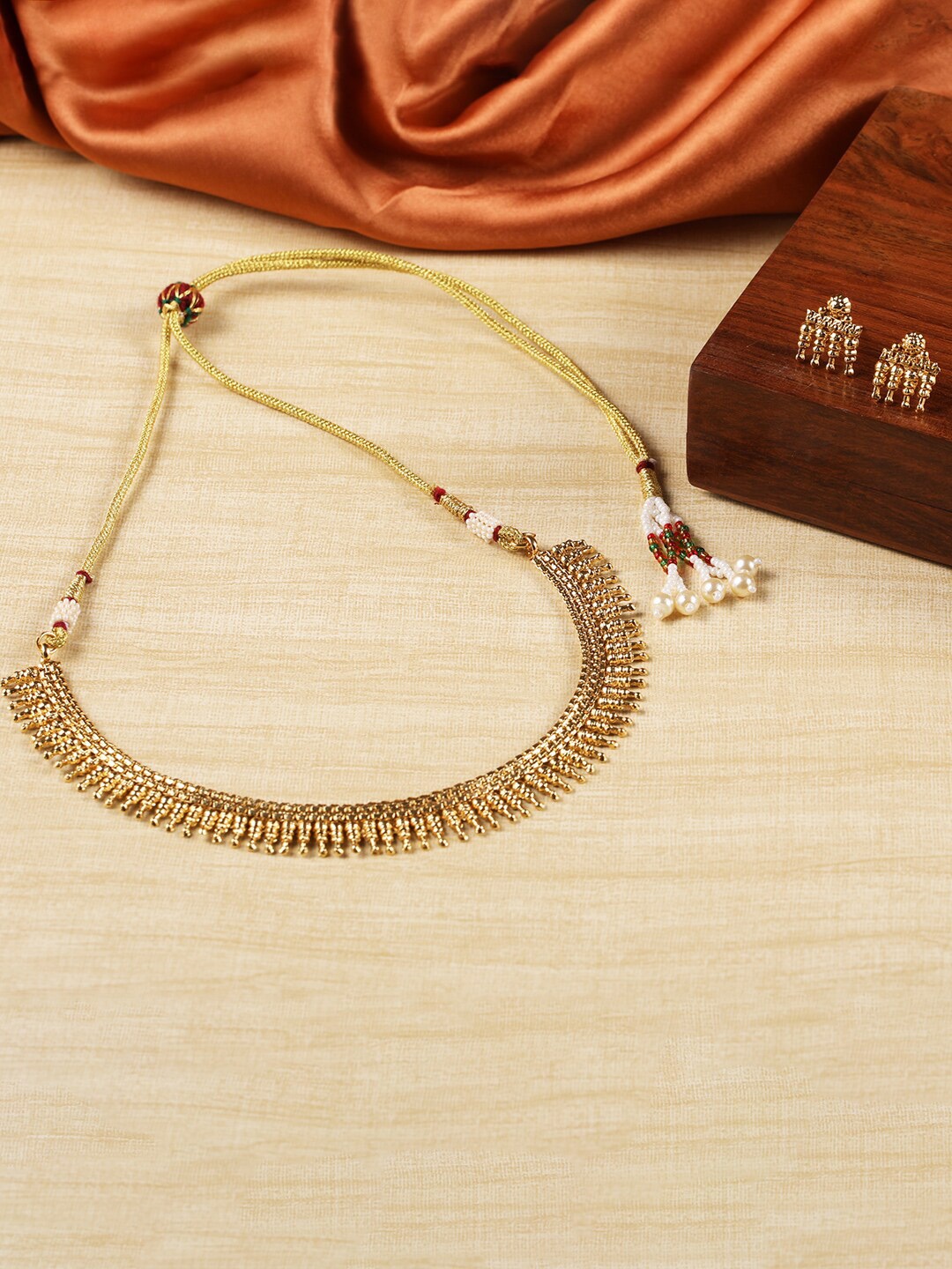 

XPNSV Gold-Plated Jewellery Set