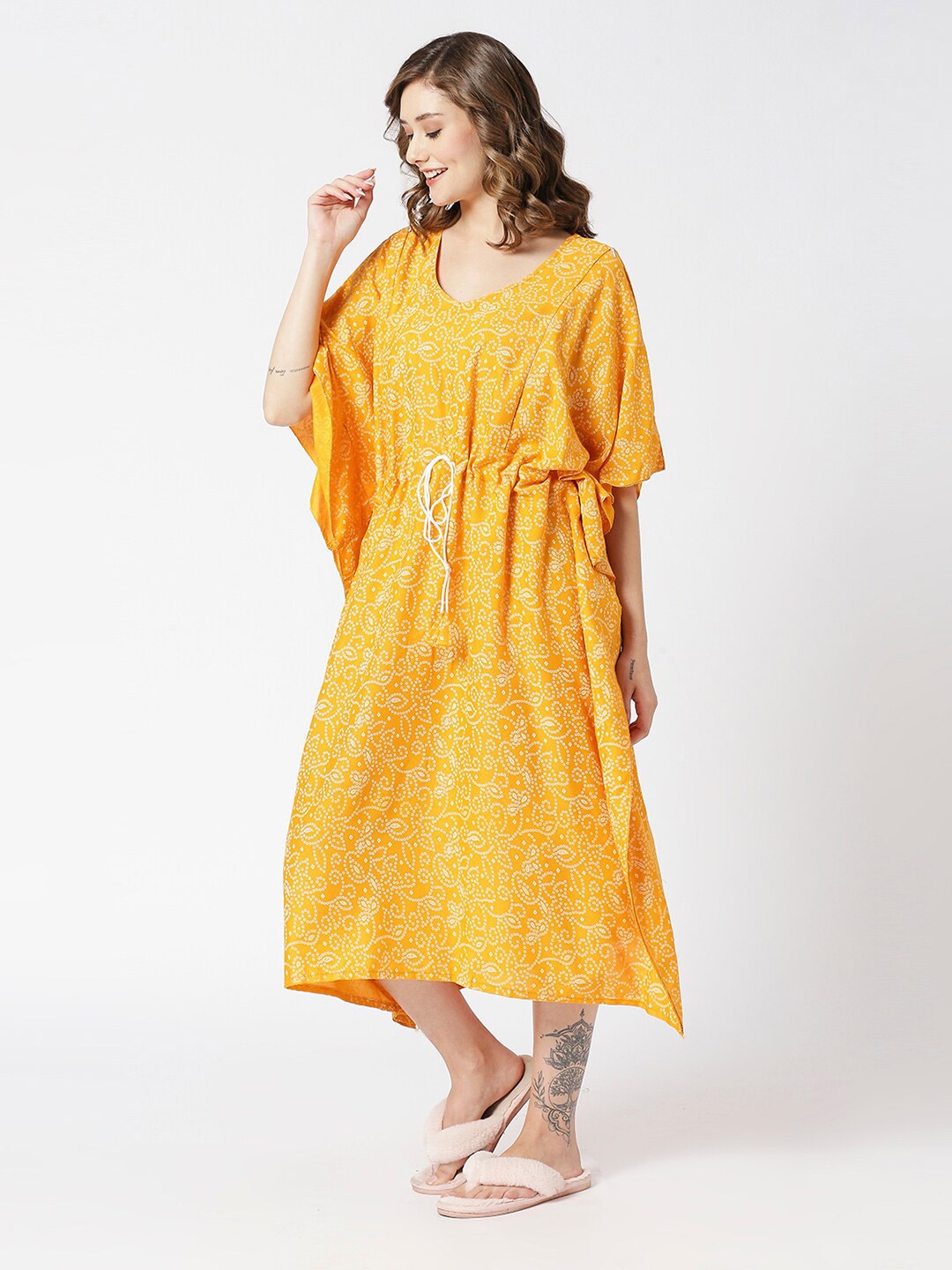 

Pretty Awesome Ethnic Motifs Printed Maternity Kaftan Nightdress, Yellow