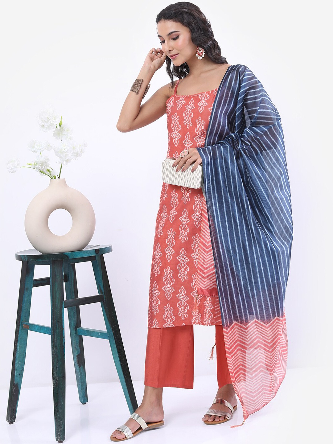 

KETCH Shoulder Straps Ethnic Motifs Printed Kurta with Palazzos & With Dupatta, Pink