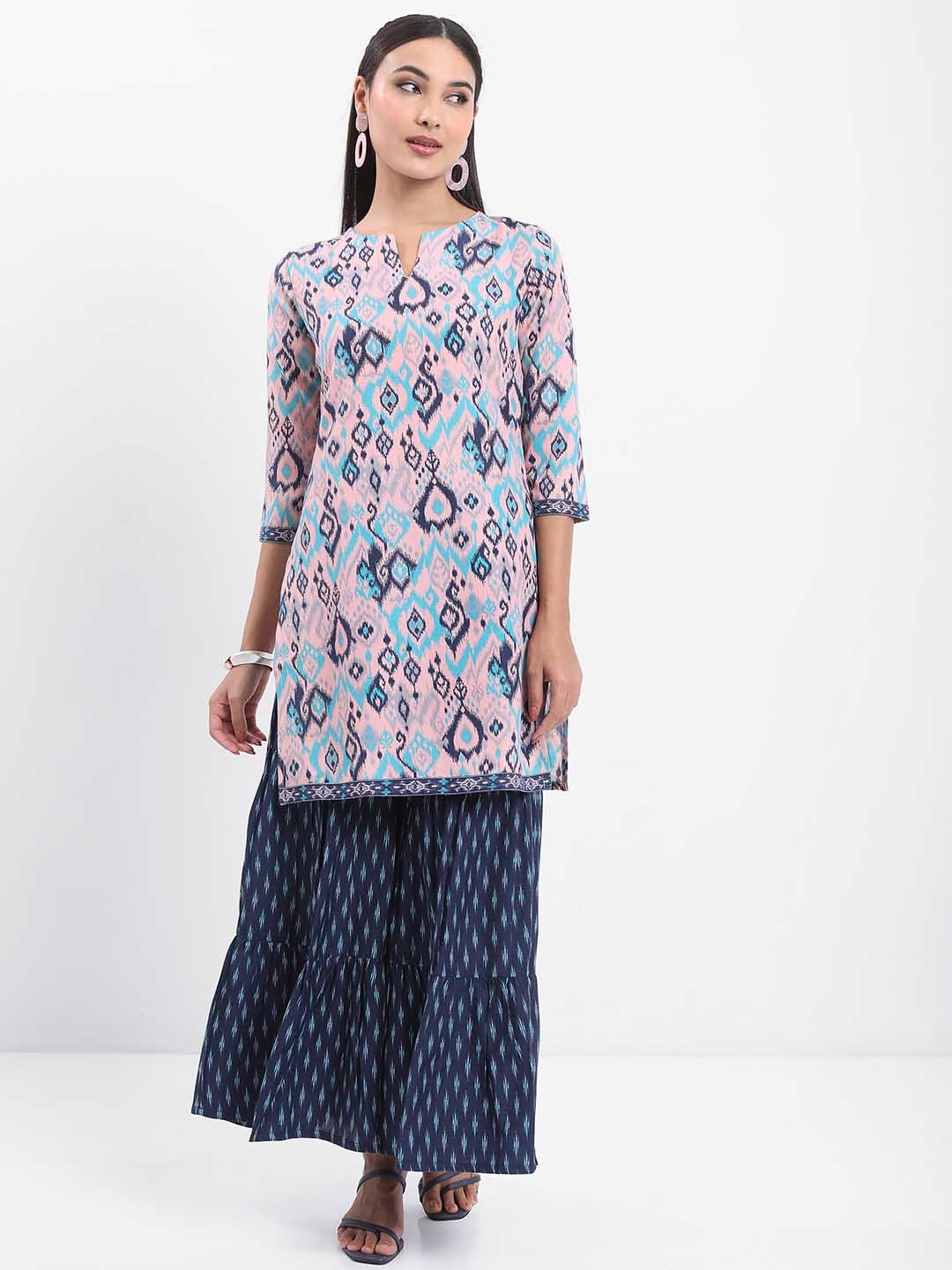 

Vishudh Ethnic Motifs Printed Straight Kurta with Sharara, Pink