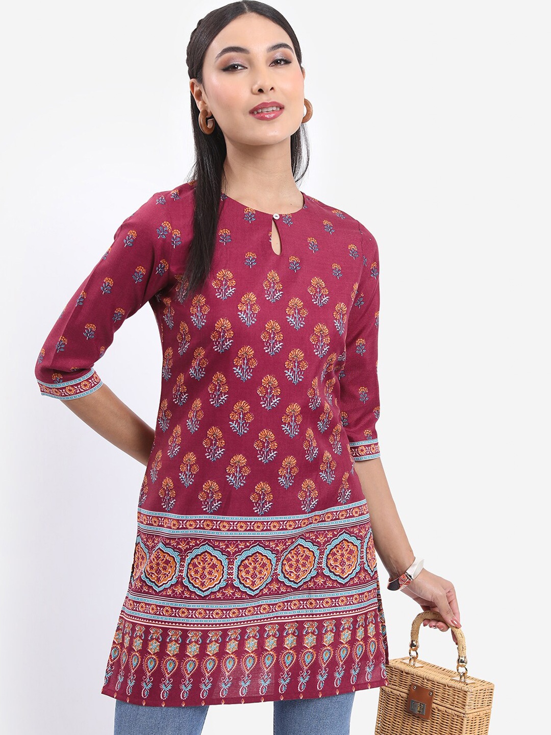 

Vishudh Maroon Keyhole Neck Floral Printed Kurti