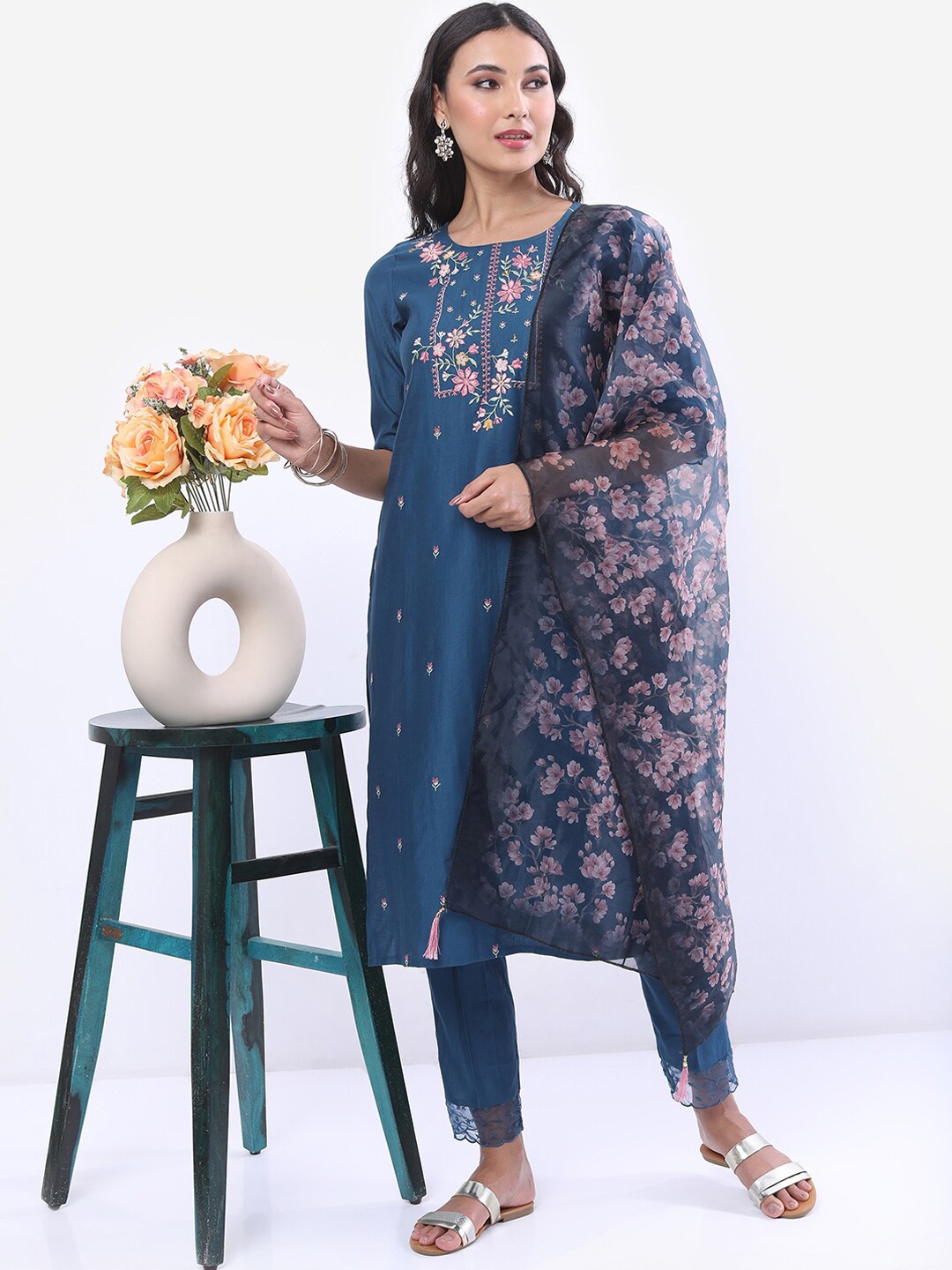 

Vishudh Teal Blue & Pink Embroidered Kurta With Trousers & Dupatta