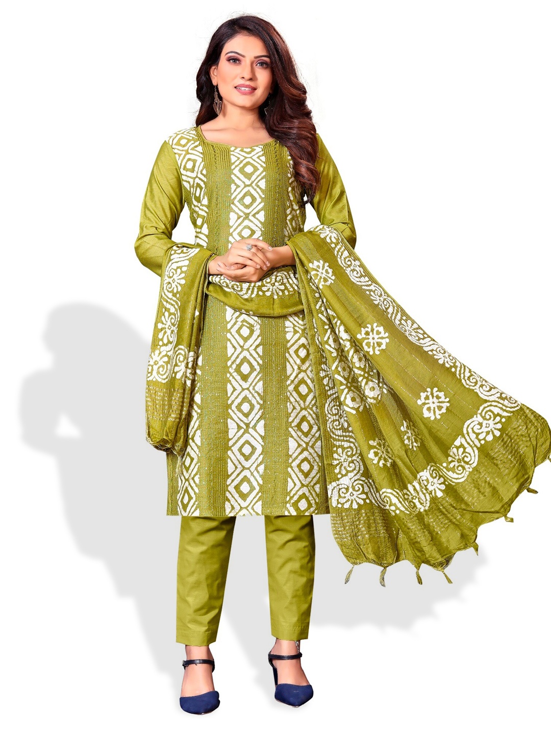 

APNISHA Dyed Floral With Sequinned Embellished Unstitched Dress Material, Olive