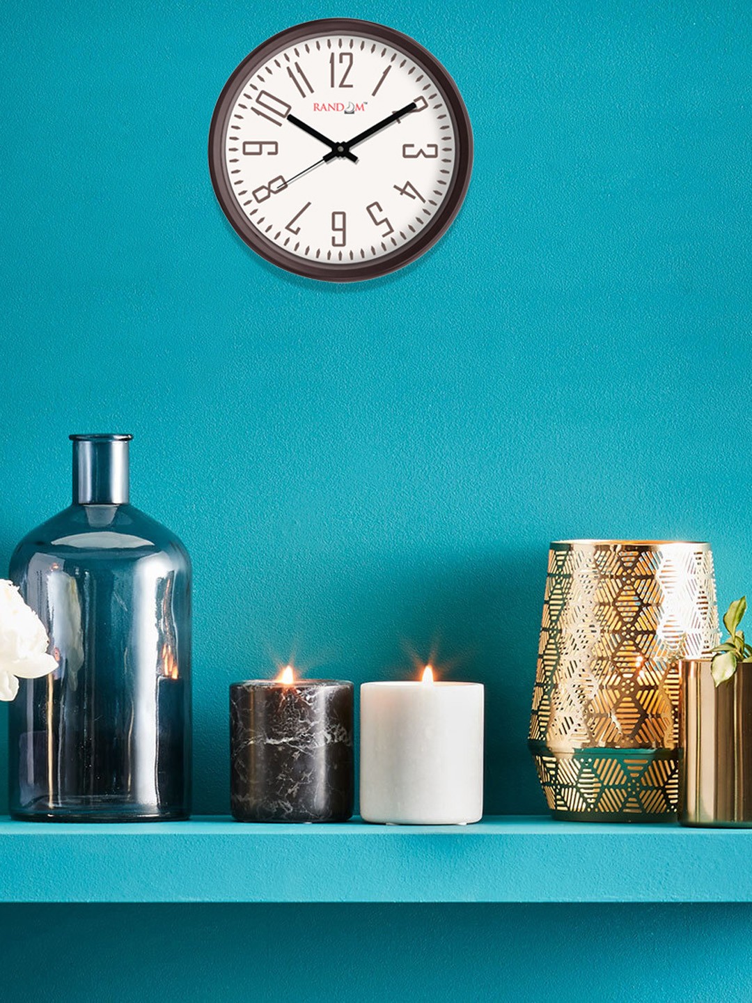 

RANDOM White Round Solid Analogue Wall Clock