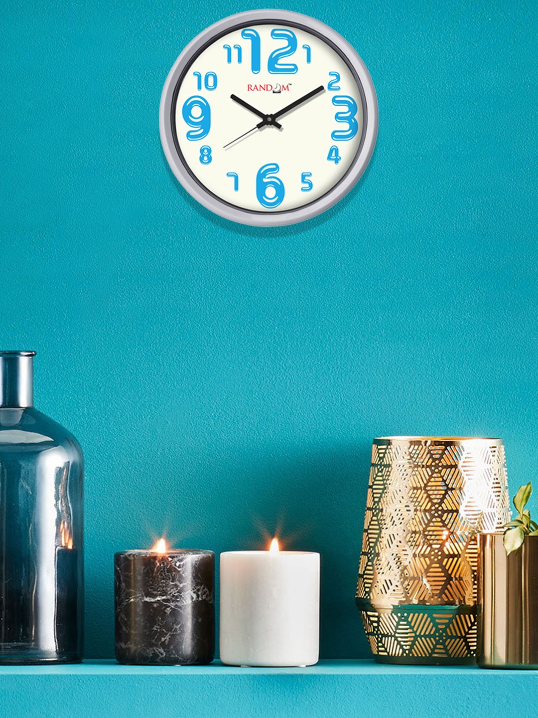 

RANDOM White Round Solid Analogue Wall Clock