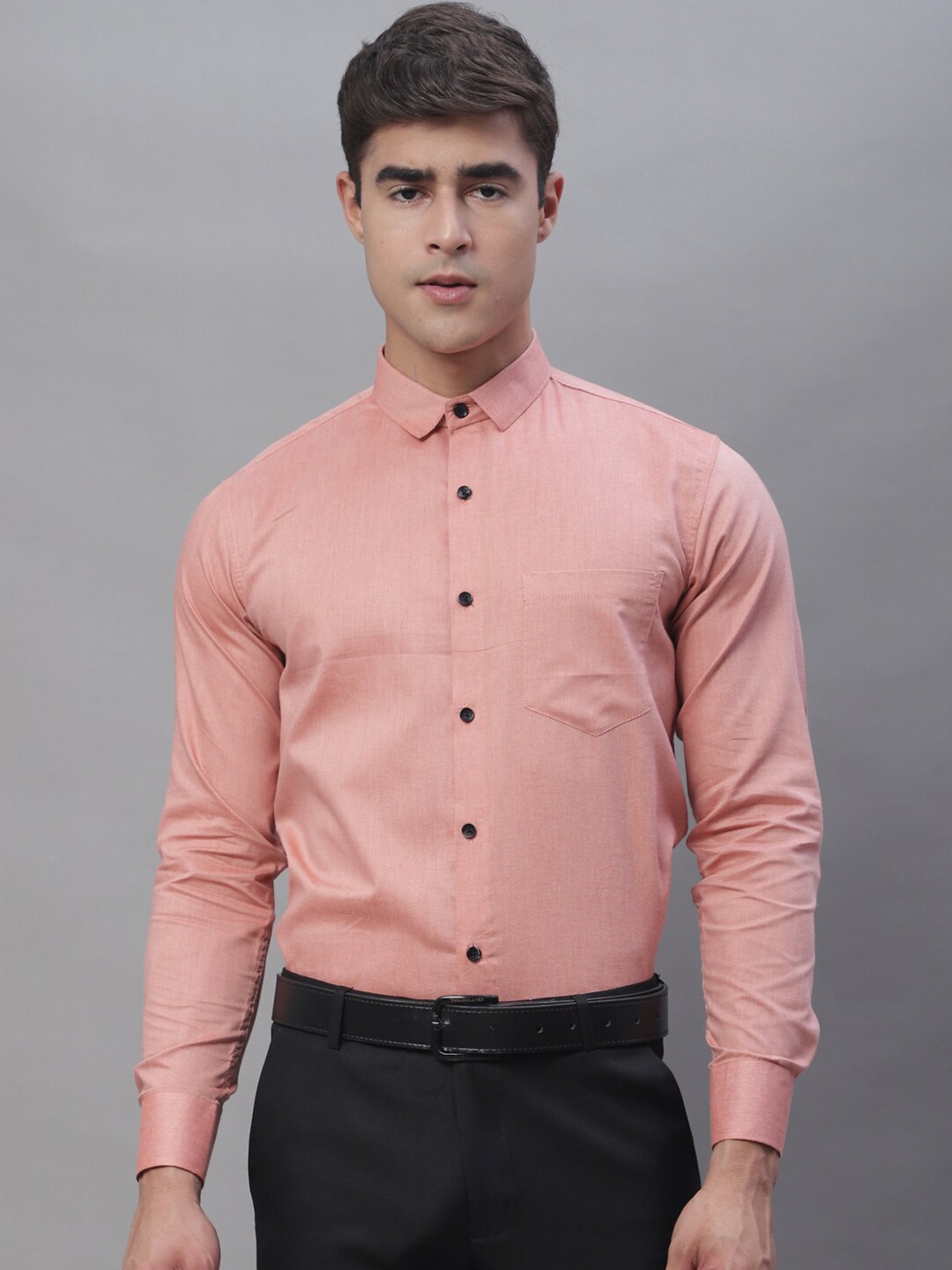 

Majestic Man Smart Spread Collar Slim Fit Casual Shirt, Peach