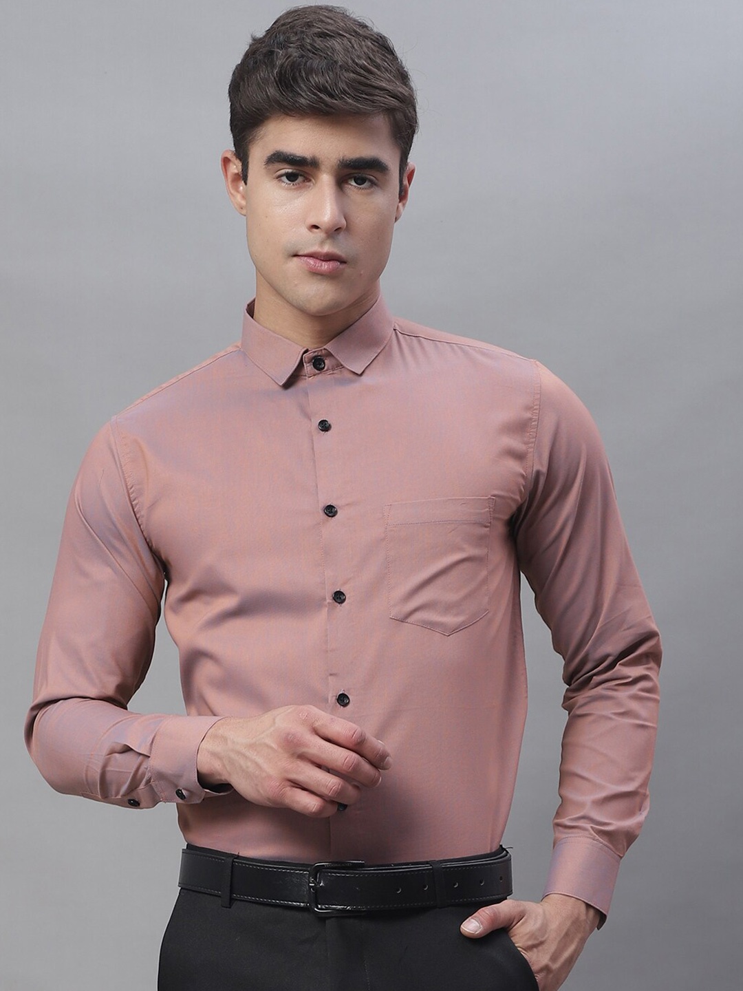 

Majestic Man Smart Spread Collar Slim Fit Casual Shirt, Rose gold