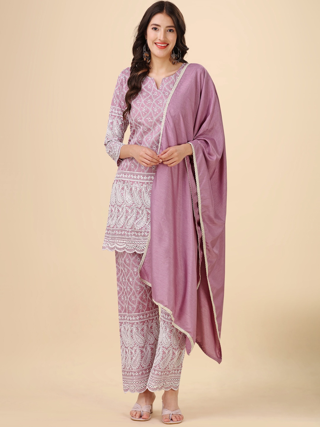 

heemara Floral Embroidered Notched Neck Chikankari Kurti With Palazzos & Dupatta, Purple