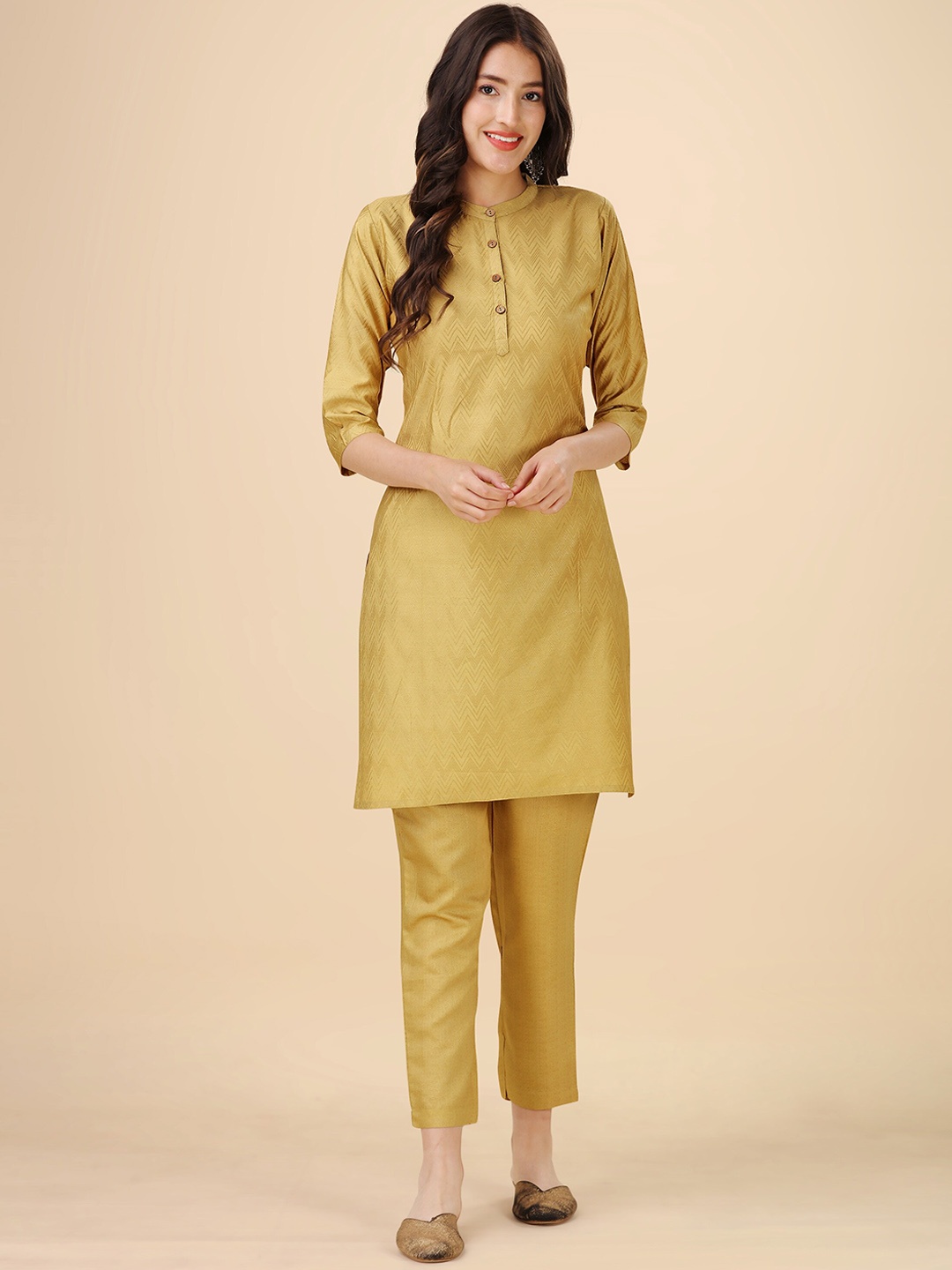 

heemara Mandarin Collar Woven Design Chanderi Silk Kurta with Trousers, Gold