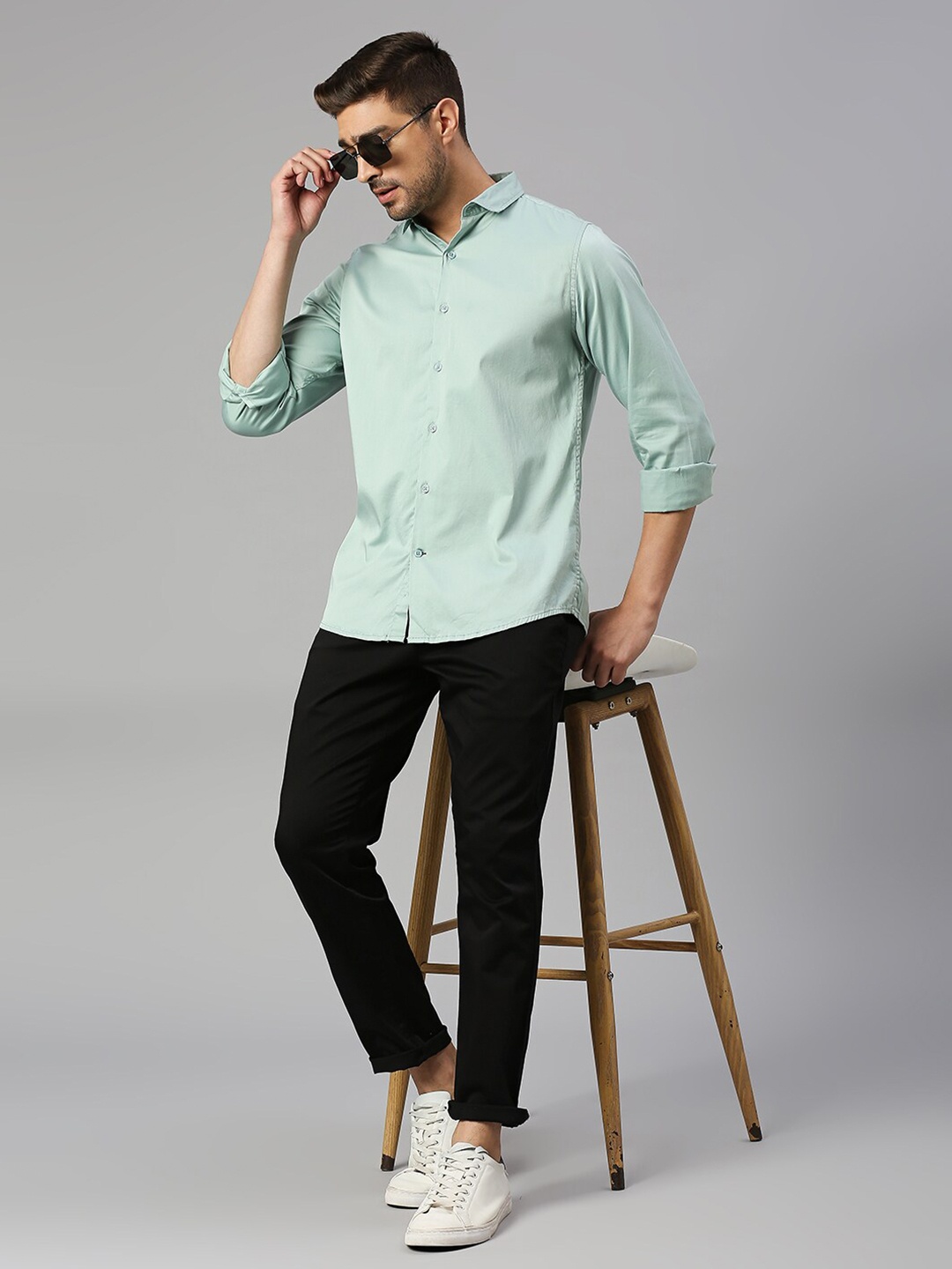 

Mast & Harbour Green Classic Slim Fit Opaque Casual Shirt