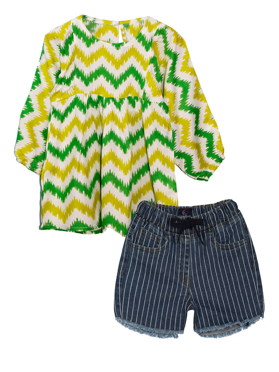 

KiddoPanti Girls Printed Round Neck Top with Shorts Clothing Set, Green