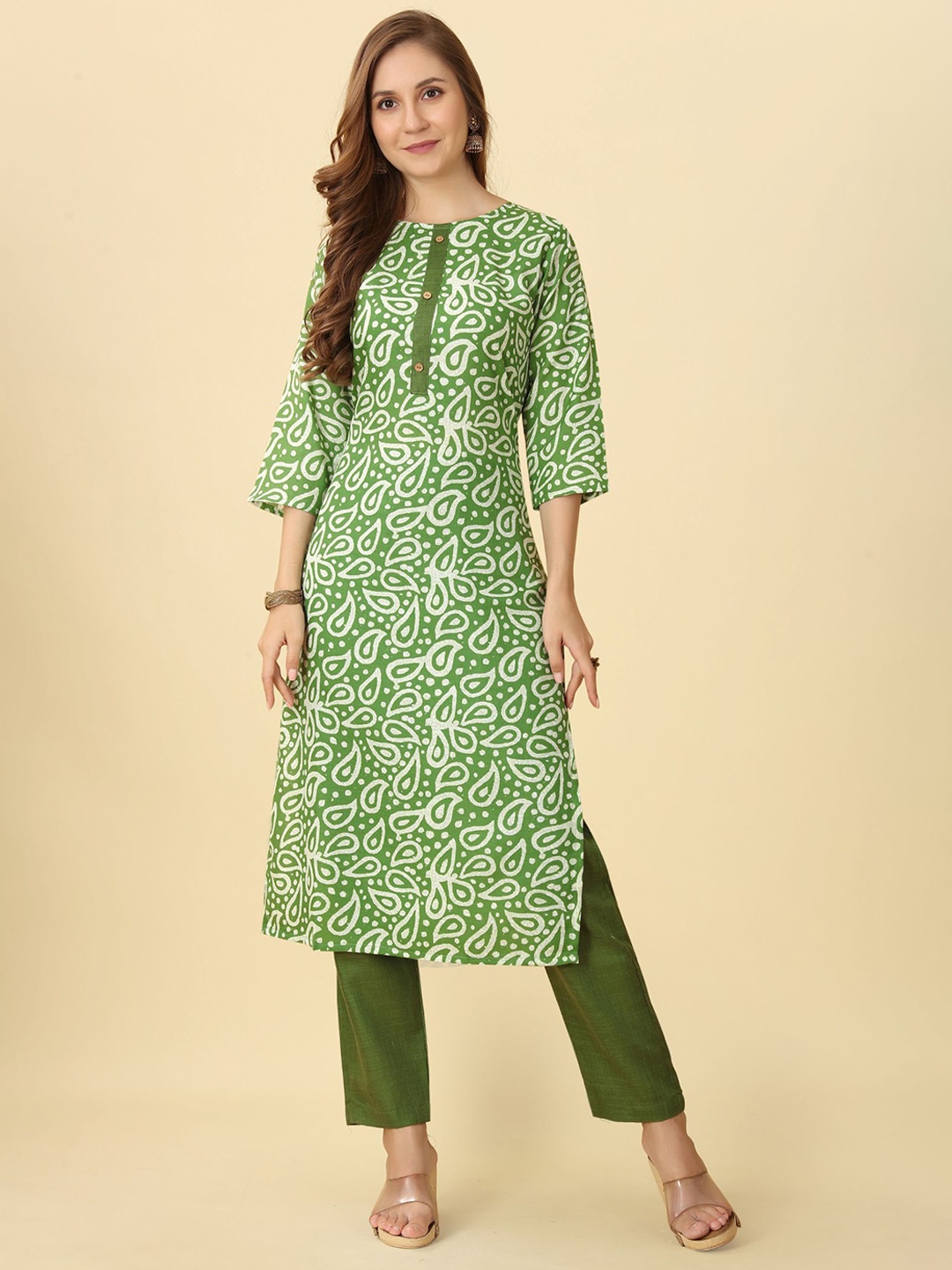 

KALINI Ethnic Motifs Printed Straight Kurta with Trousers, Green