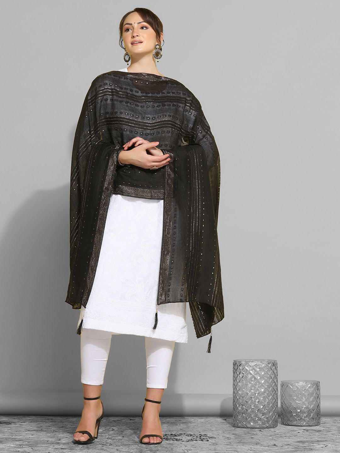 

Satrani Black & Gold-Toned Striped Cotton Silk Dupatta