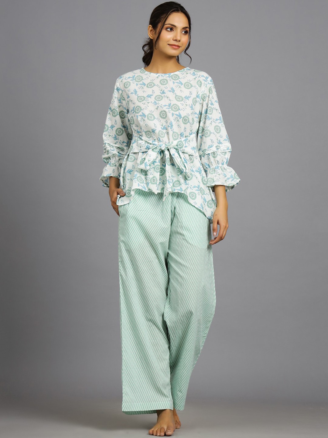 

HANDICRAFT PALACE Floral Printed Pure Cotton Night Suit, White
