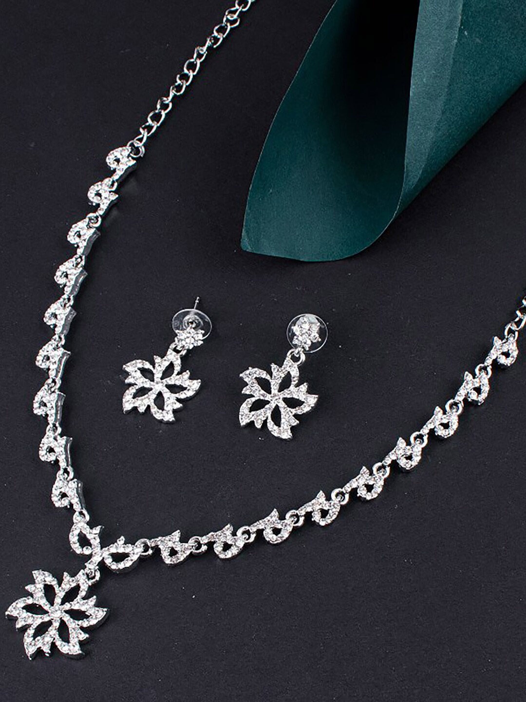 

Sukkhi Rhodium-Plated Stone-Studded Necklace and Earrings, Silver