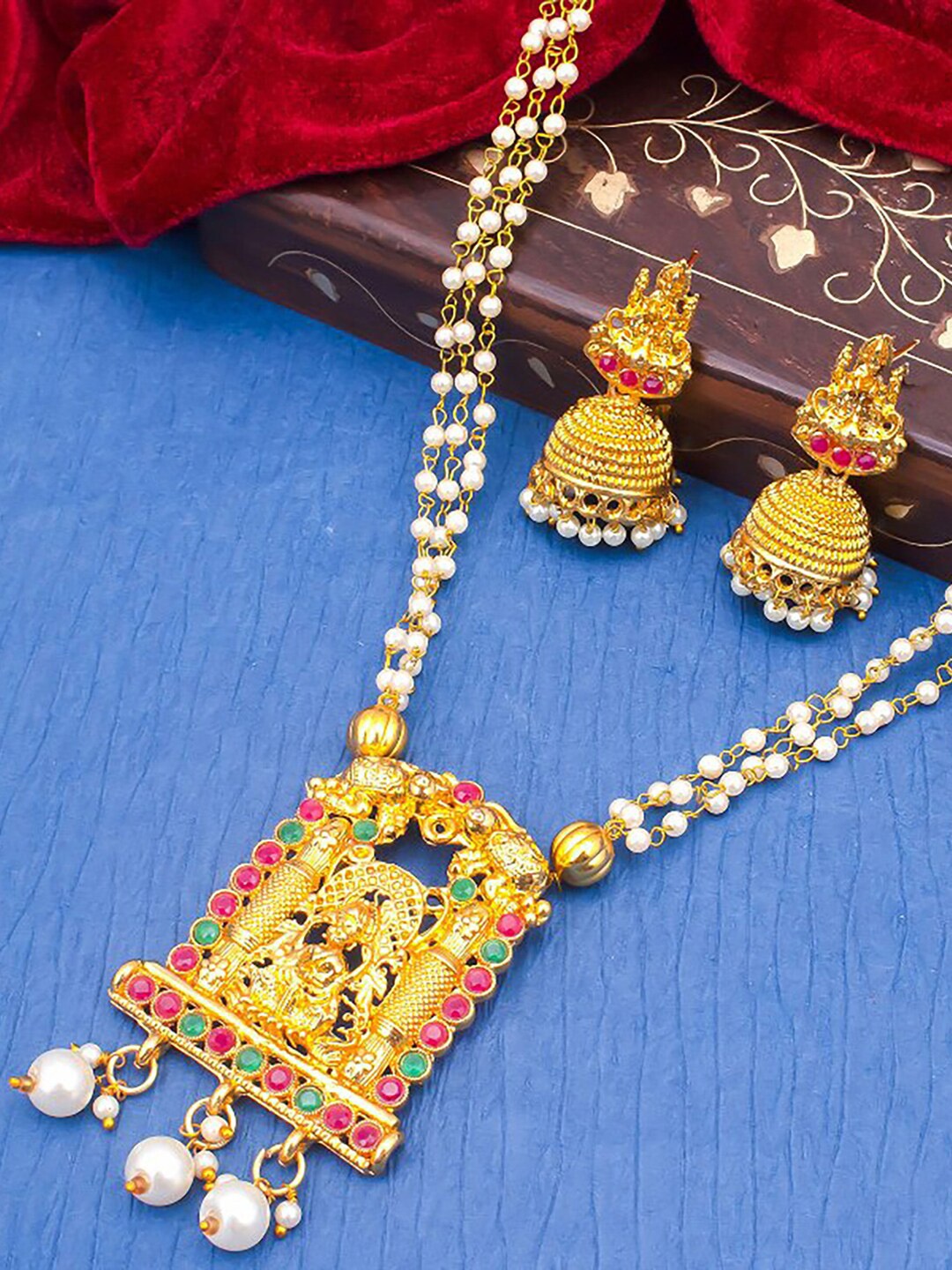 

Sukkhi Gold-Plated Stone-Studded & Beaded Necklace and Earrings