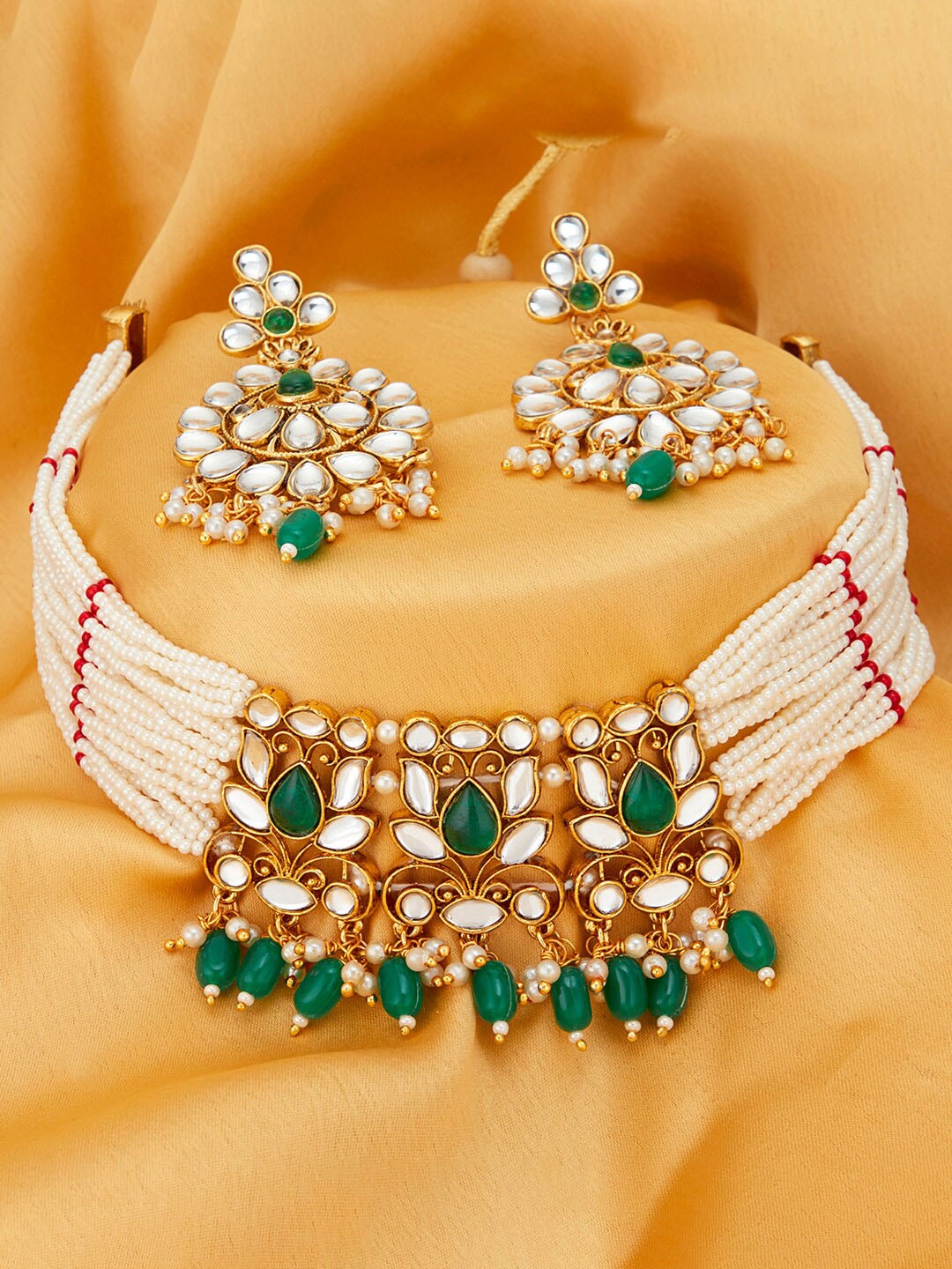 

Sukkhi Gold-Plated Kundan-Studded Necklace & Earrings