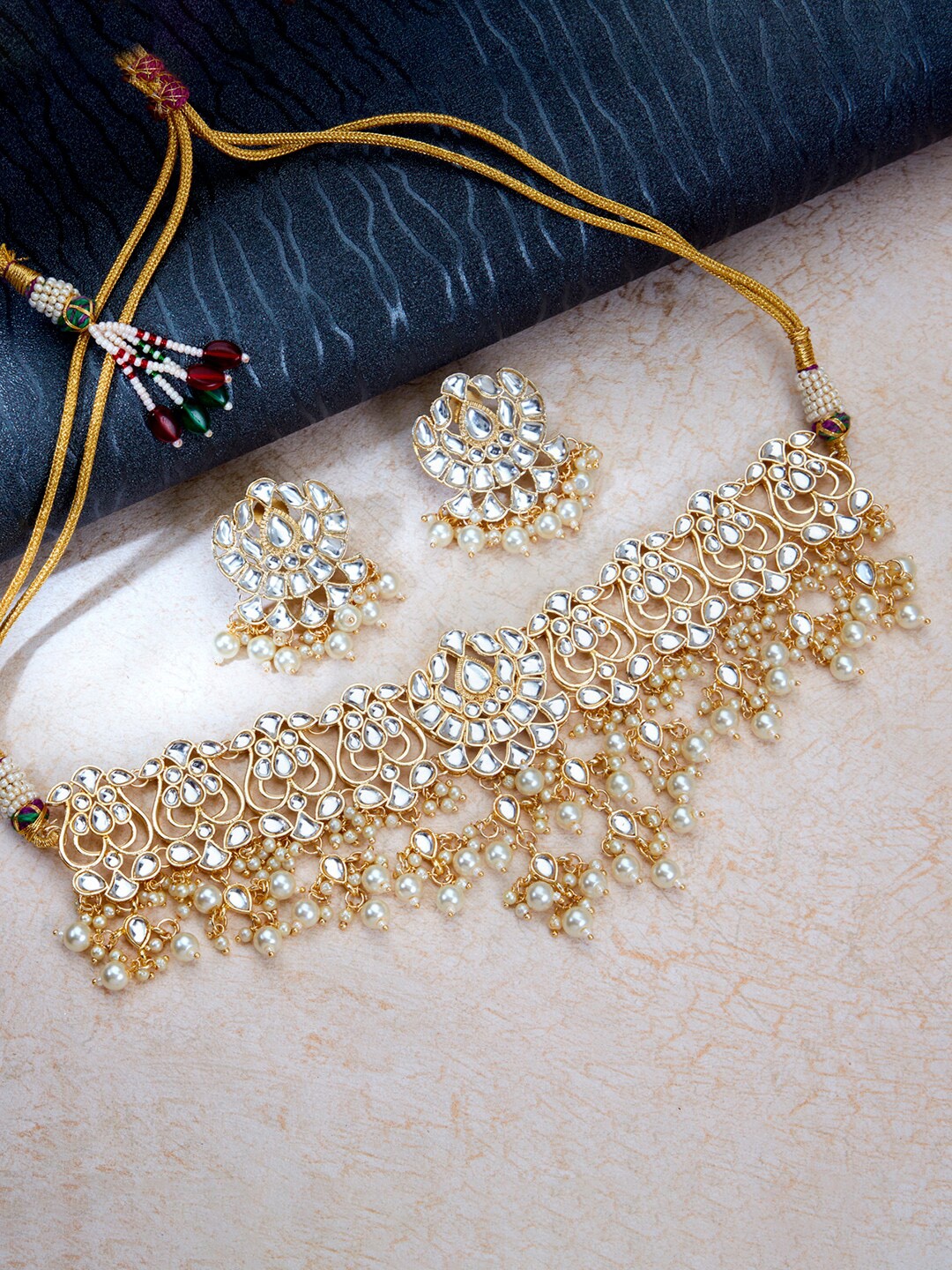 

Sukkhi Gold-Plated Kundan-Studded Beaded Necklace & Earrings Set