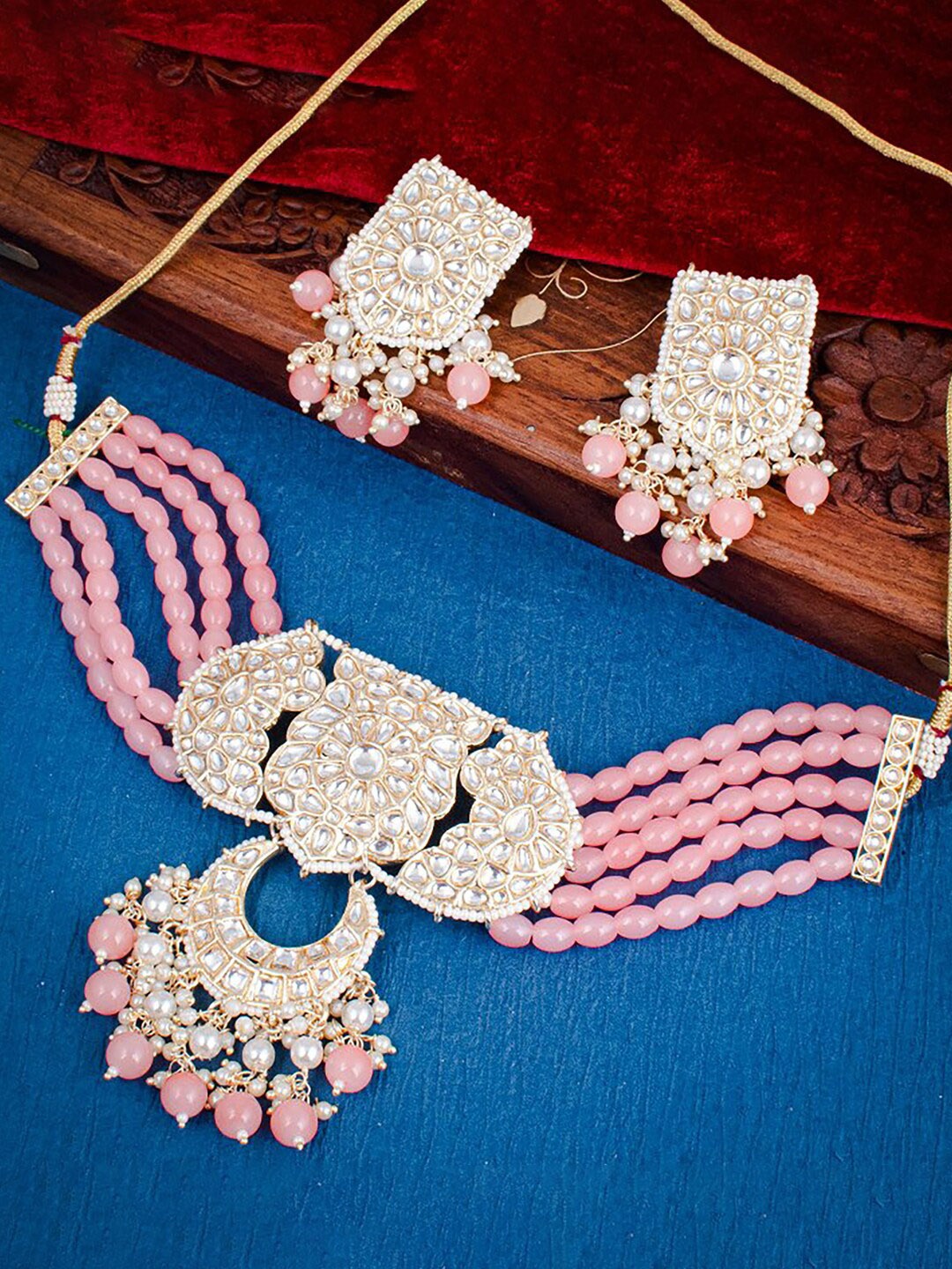 

Sukkhi Gold-Plated Kundan-Studded & Beaded Jewellery Set